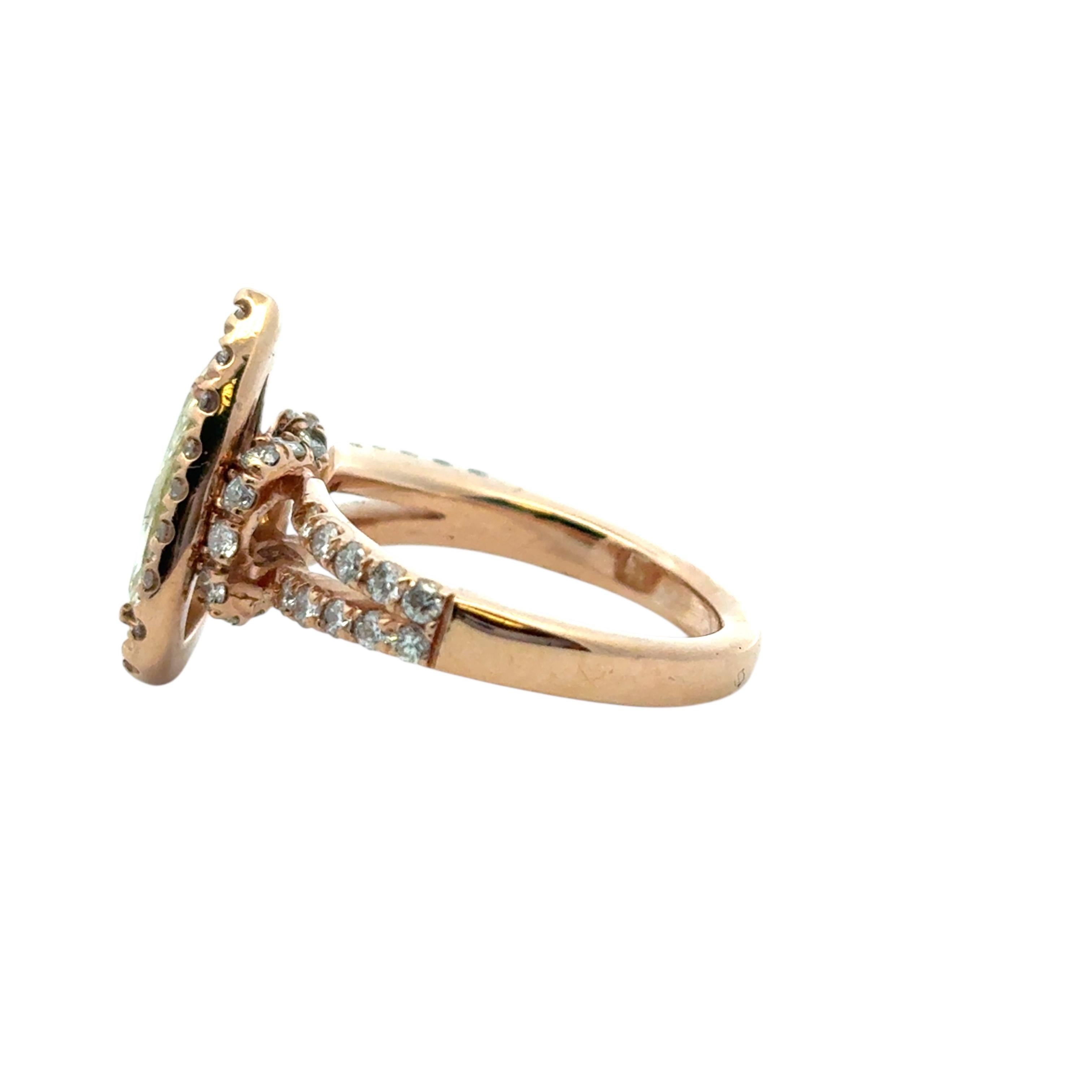 Pear Shape Diamond Halo Engagement Ring in vendita 5