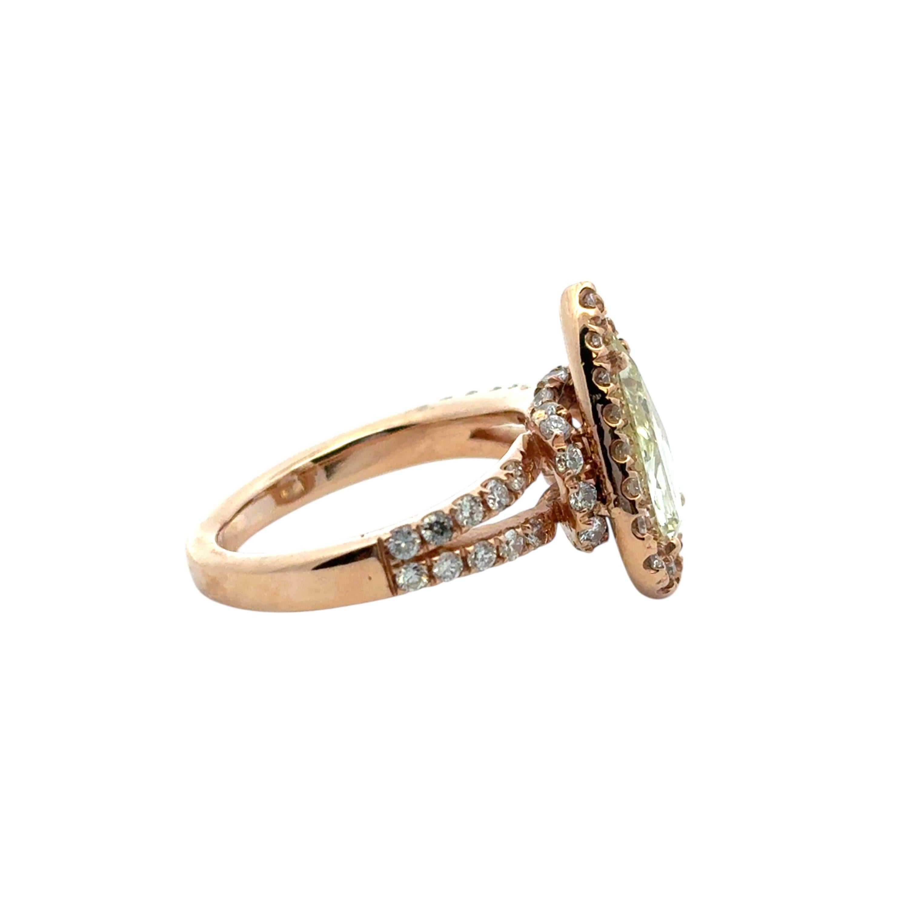 Pear Shape Diamond Halo Engagement Ring in vendita 11