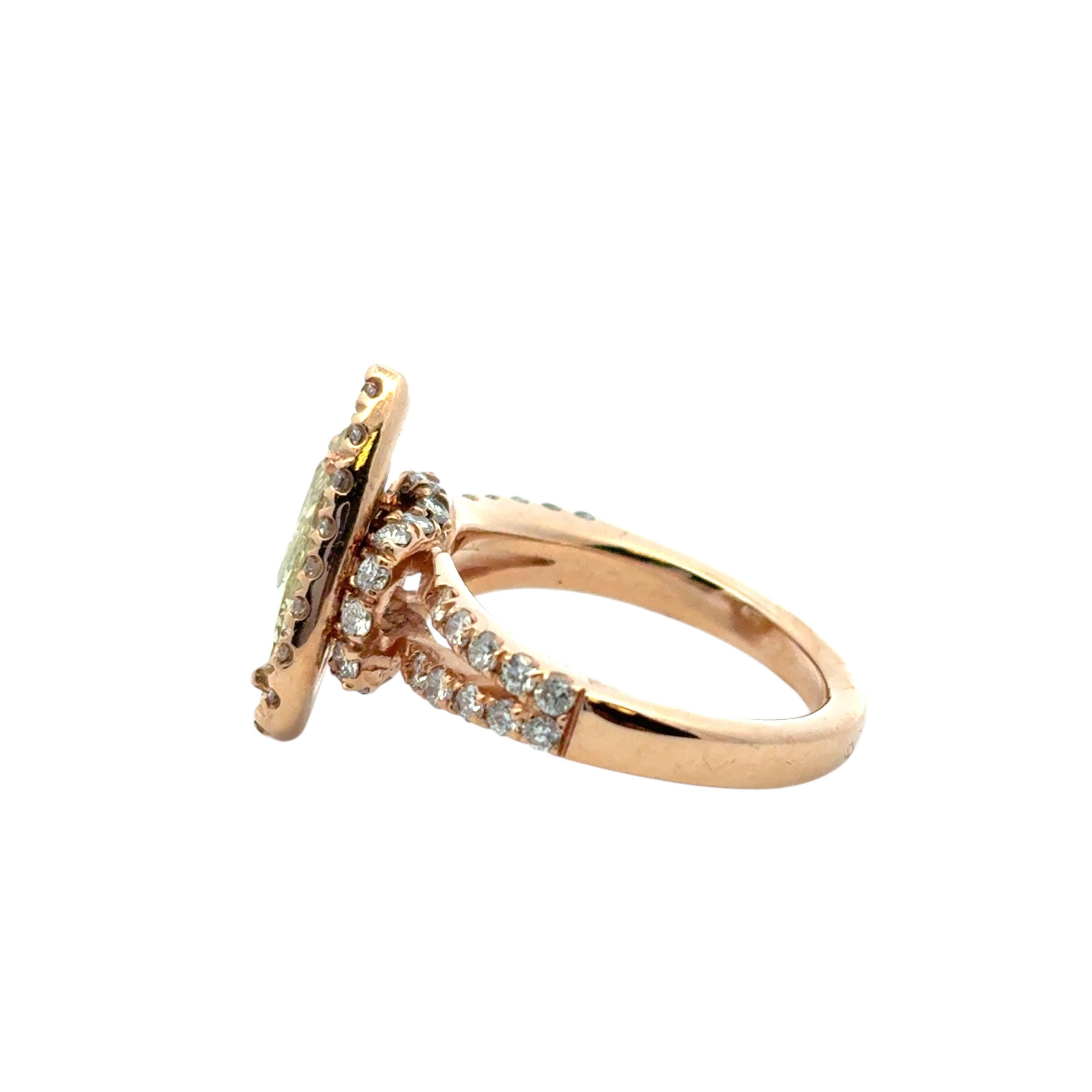 Pear Shape Diamond Halo Engagement Ring in vendita 13