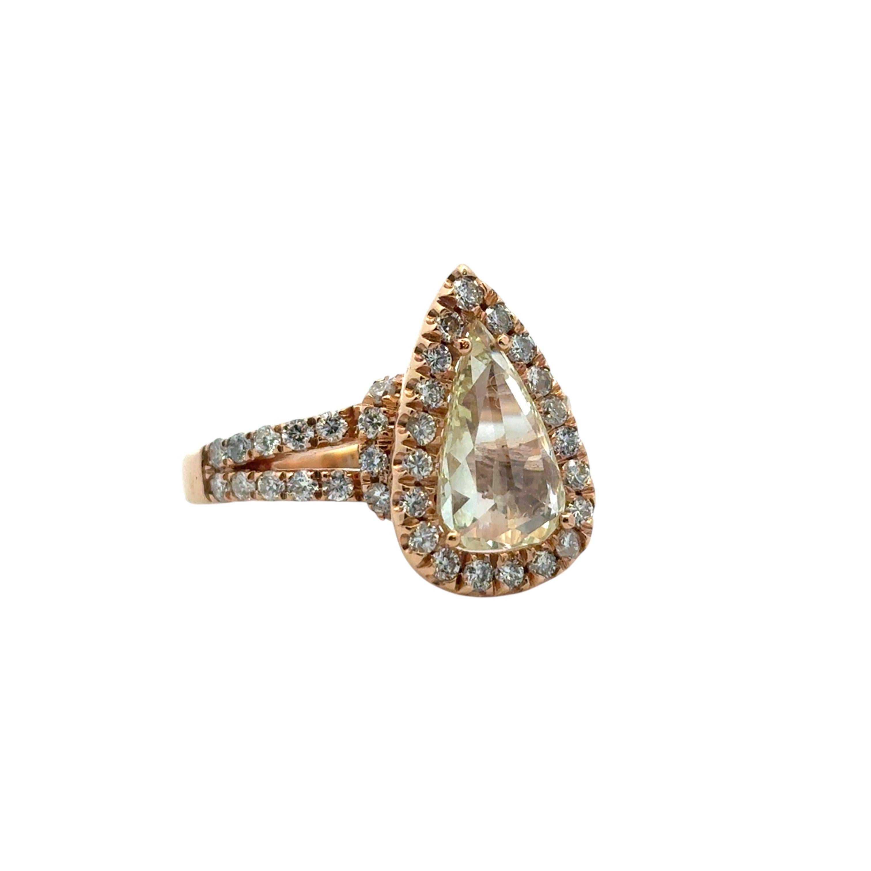 Pear Shape Diamond Halo Engagement Ring in vendita 1