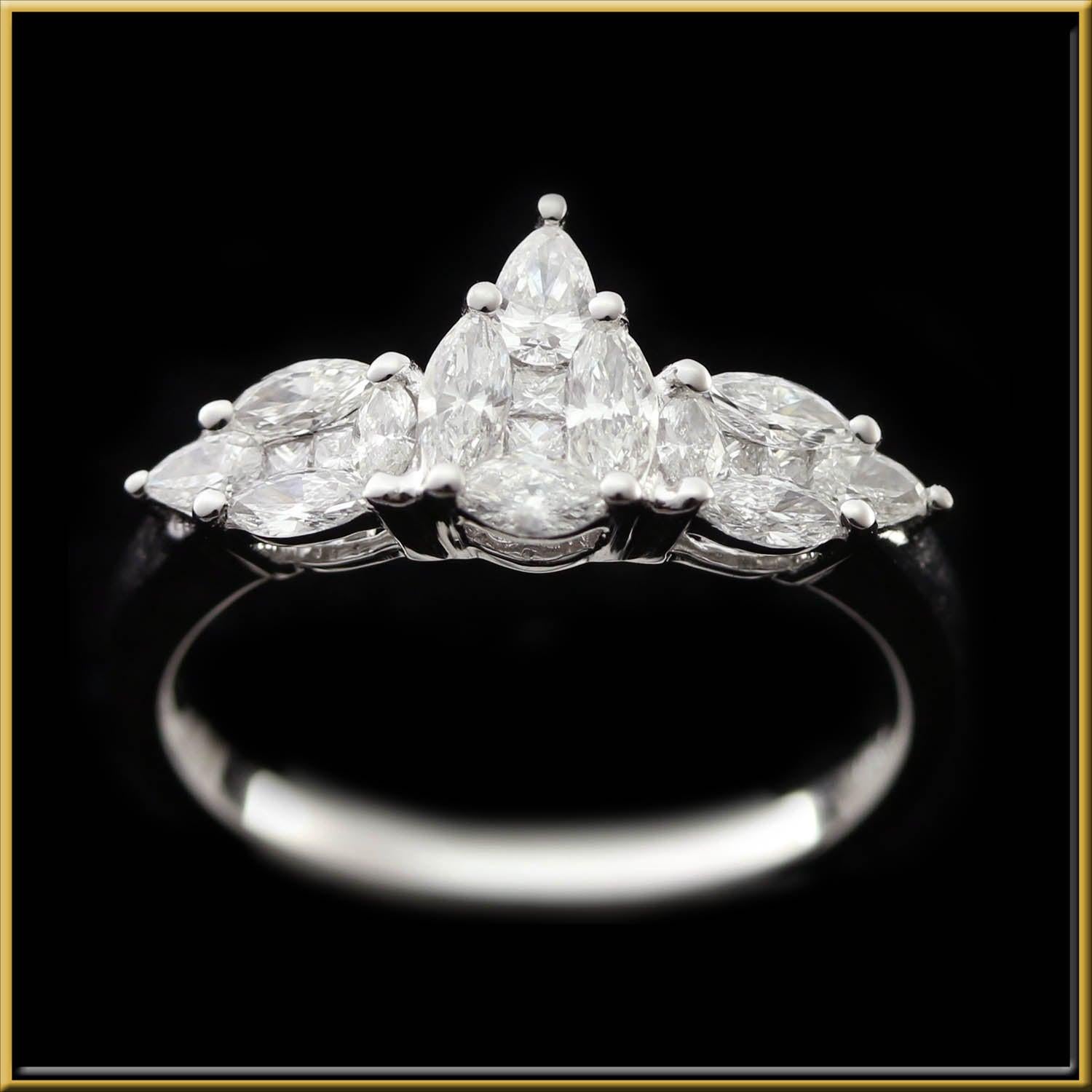 For Sale:  Pear Shape Diamond Illusion Bridal Ring in 18 Karat Gold 3