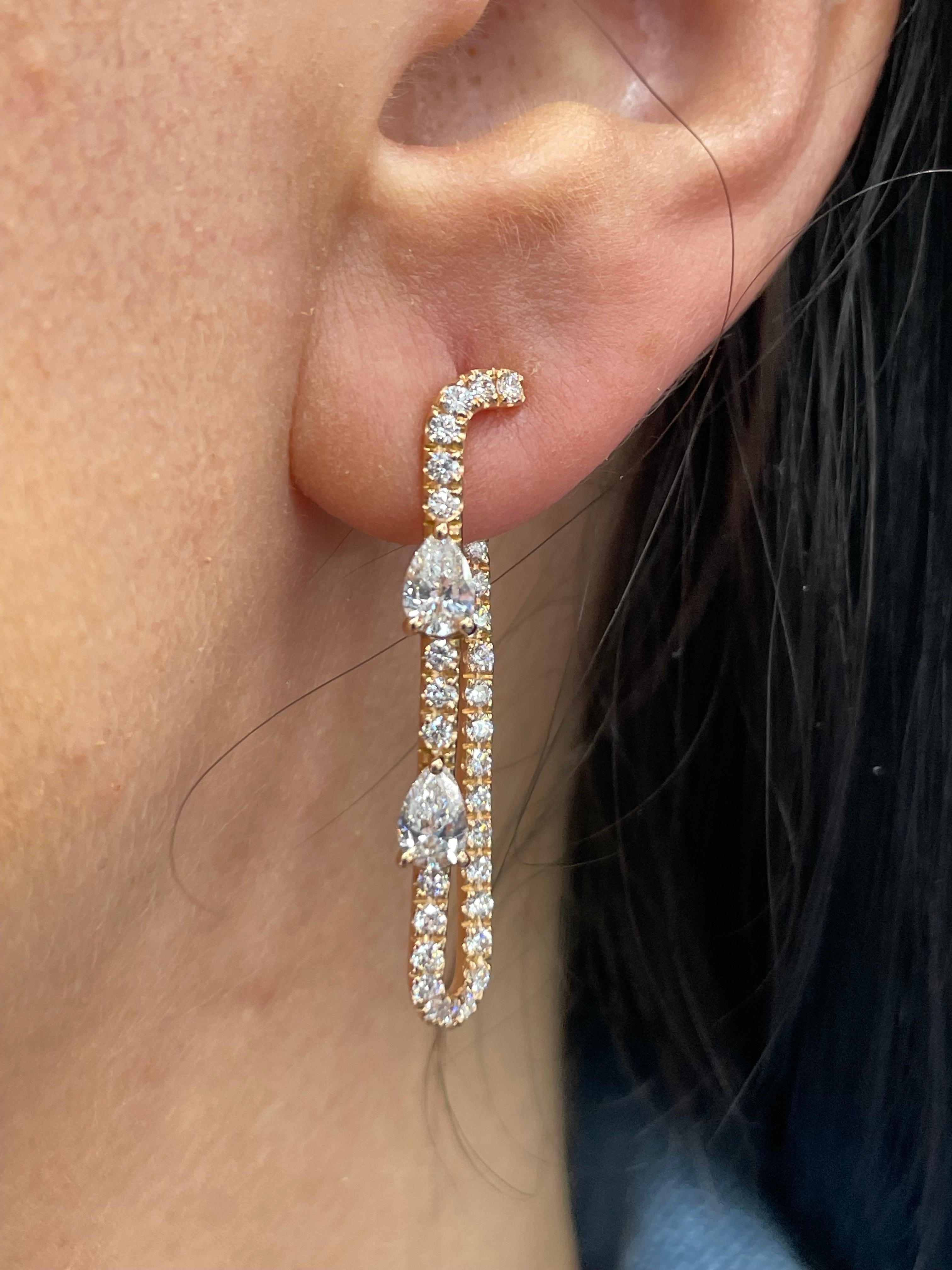 Pear Shape Diamond Paperclip Drop Earrings 1.95 Carats 18 Karat Rose Gold Italy In New Condition For Sale In New York, NY