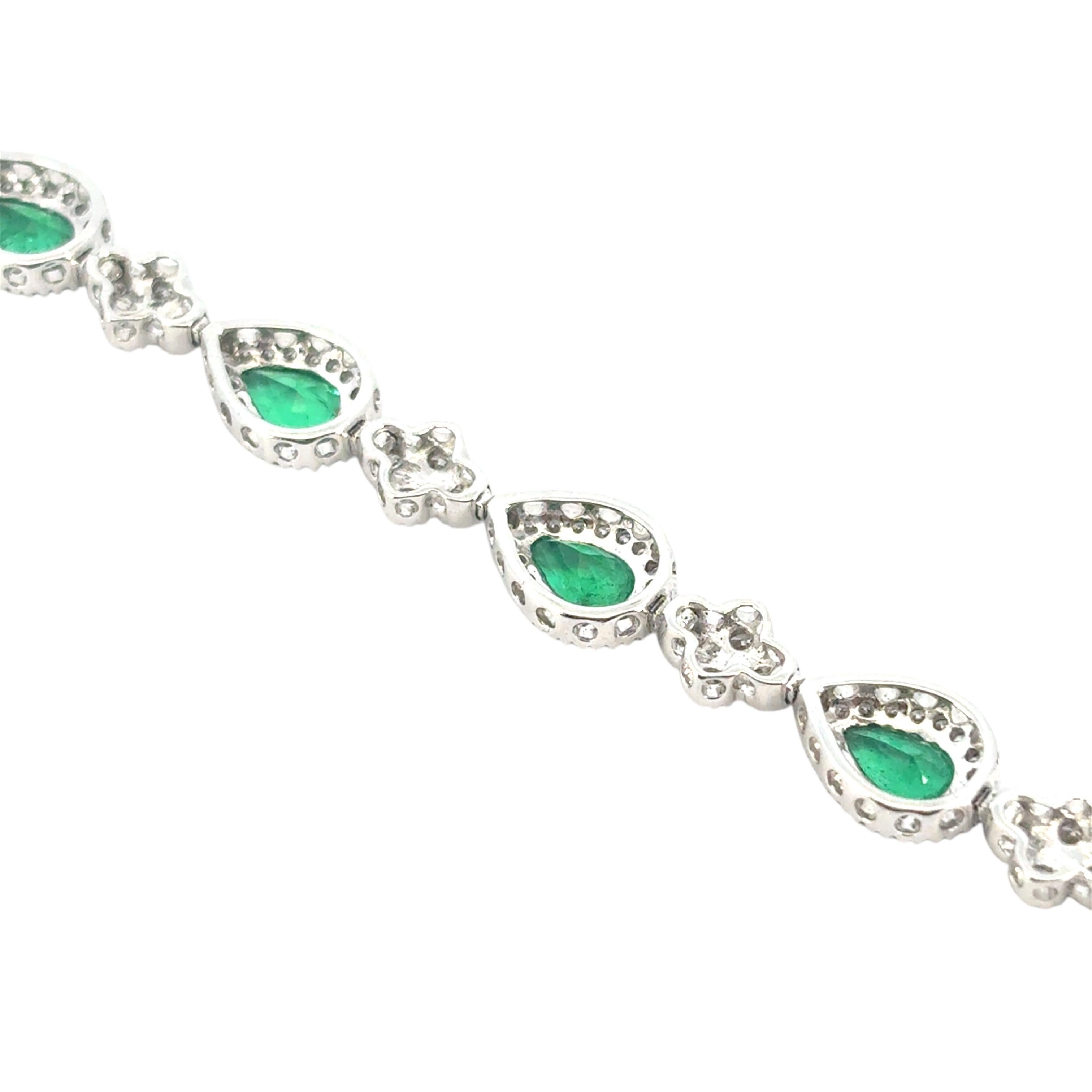 Pulsera Esmeralda y Diamantes Forma Pera Corte pera en venta