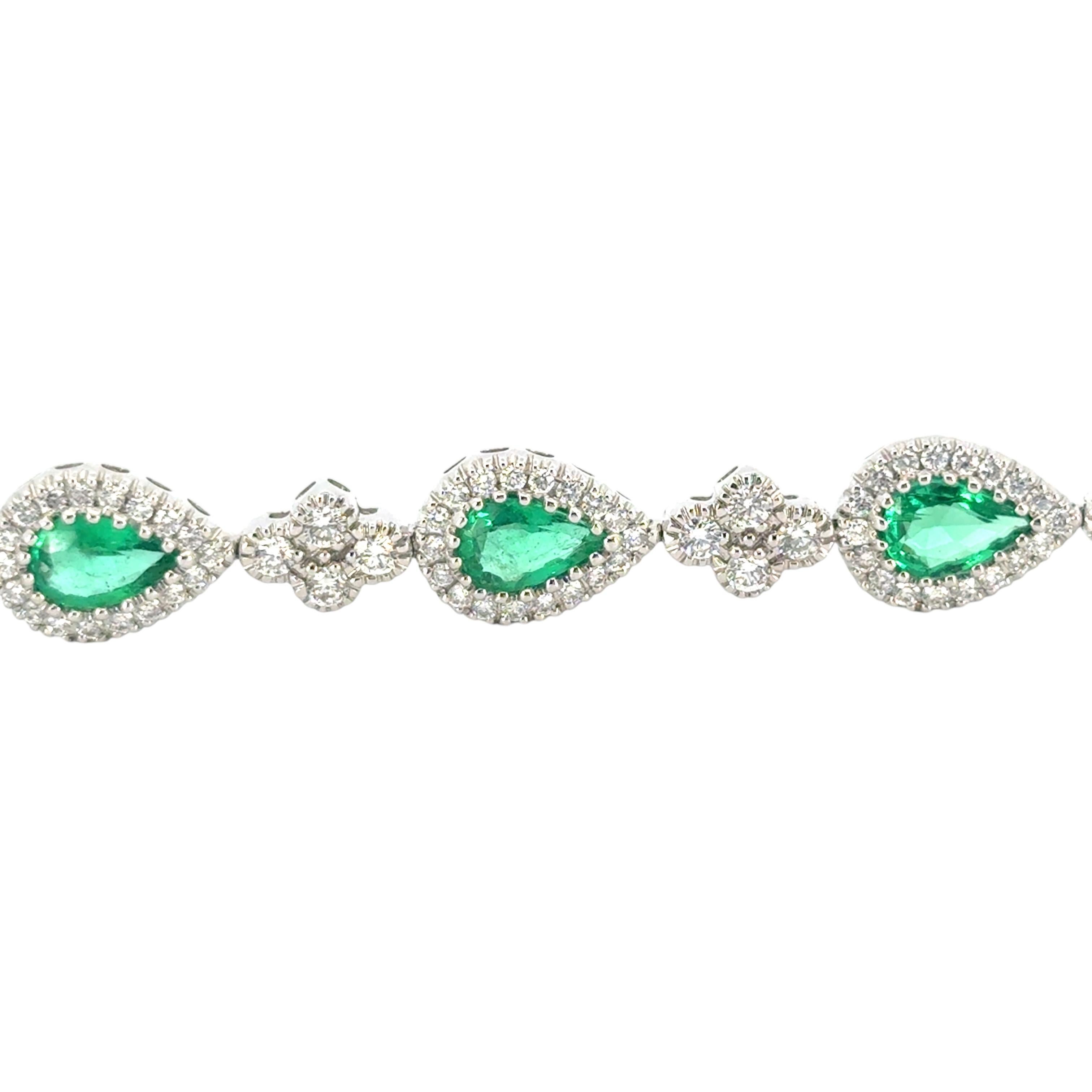 De las mujeres Pulsera Esmeralda y Diamantes Forma Pera en venta