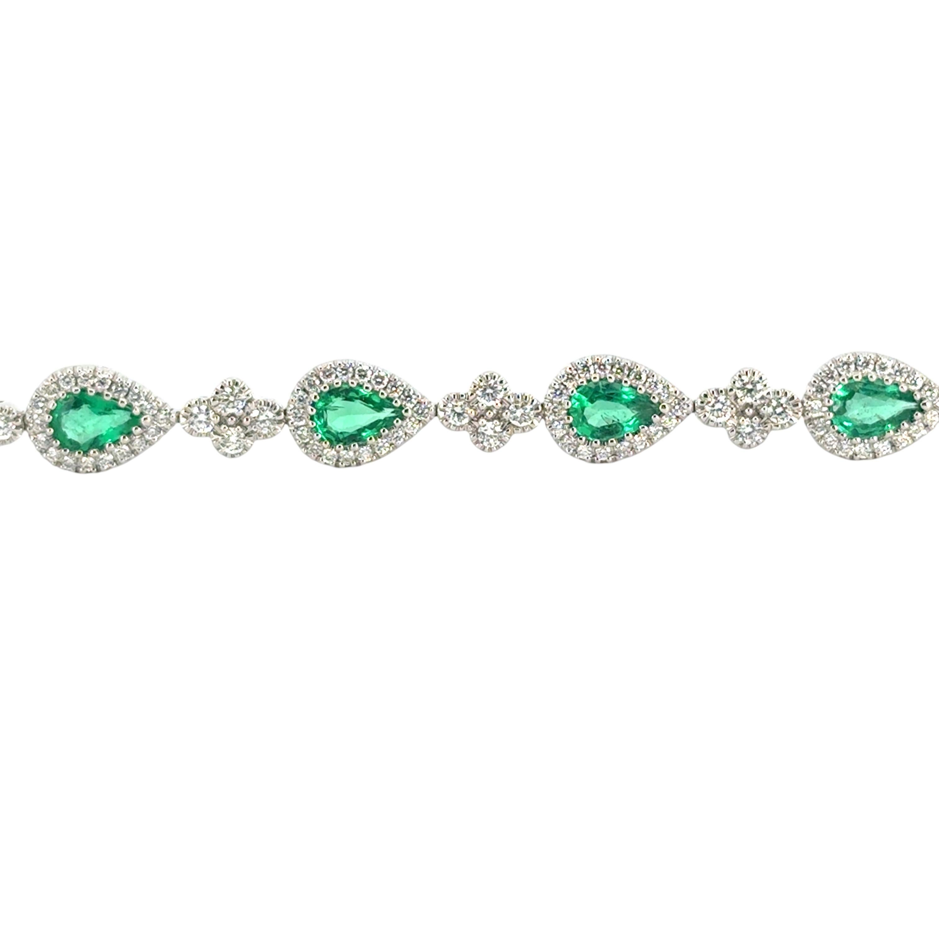 Pulsera Esmeralda y Diamantes Forma Pera en venta 1