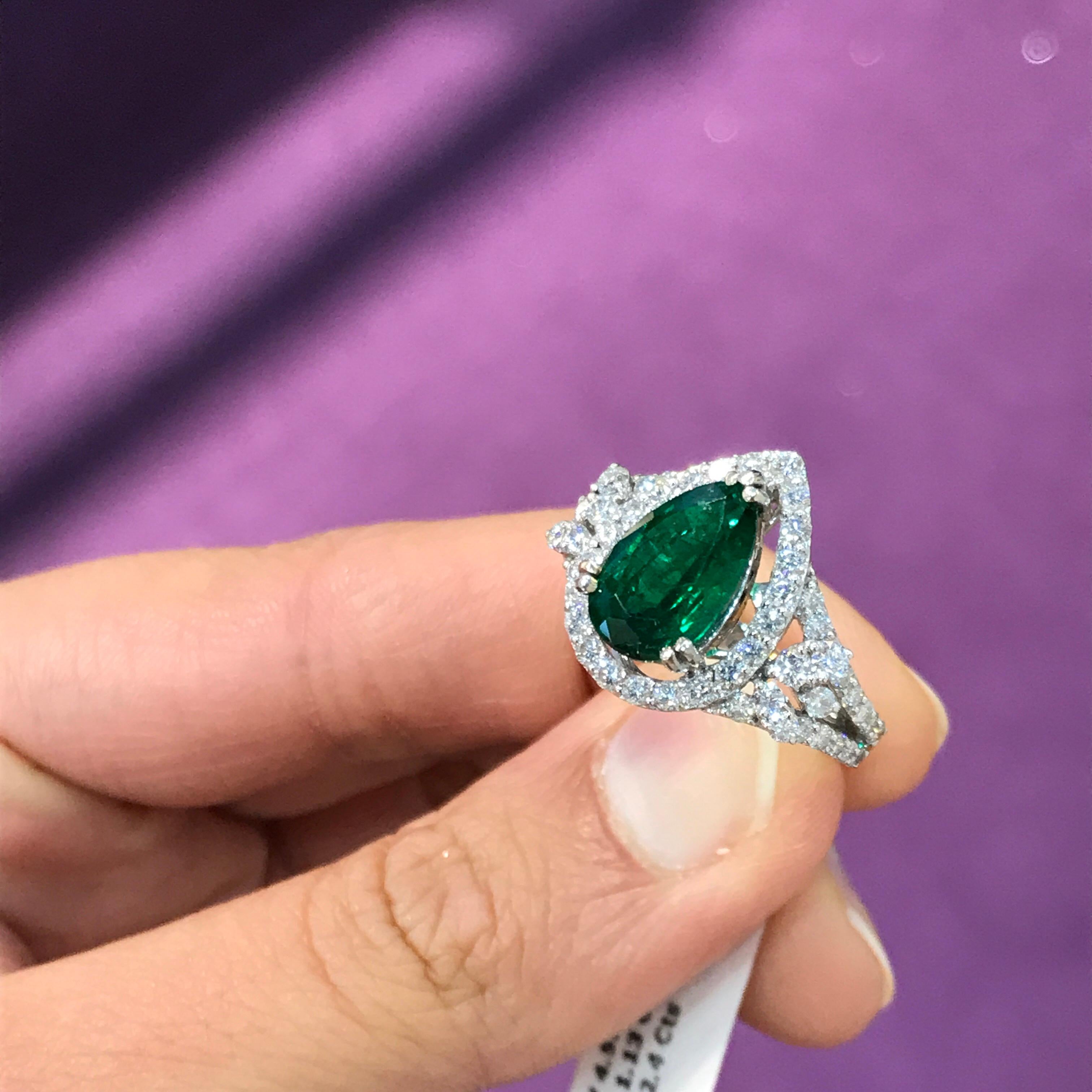 Modern Pear Shape Emerald and Diamond Cocktail Ring For Sale