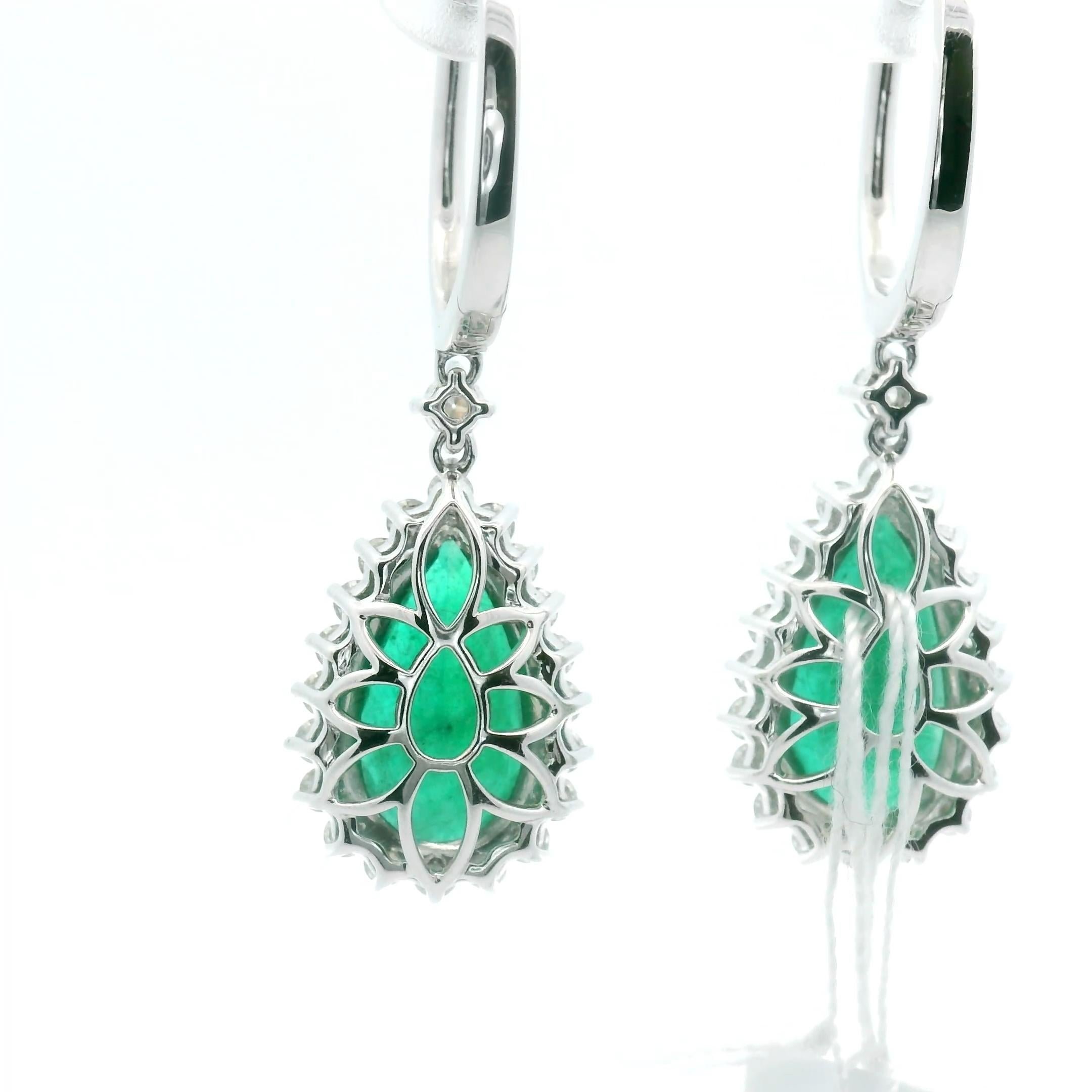 Pear Shape Emerald and Diamond Halo Dangle Drop Earrings 18k White Gold For Sale 2