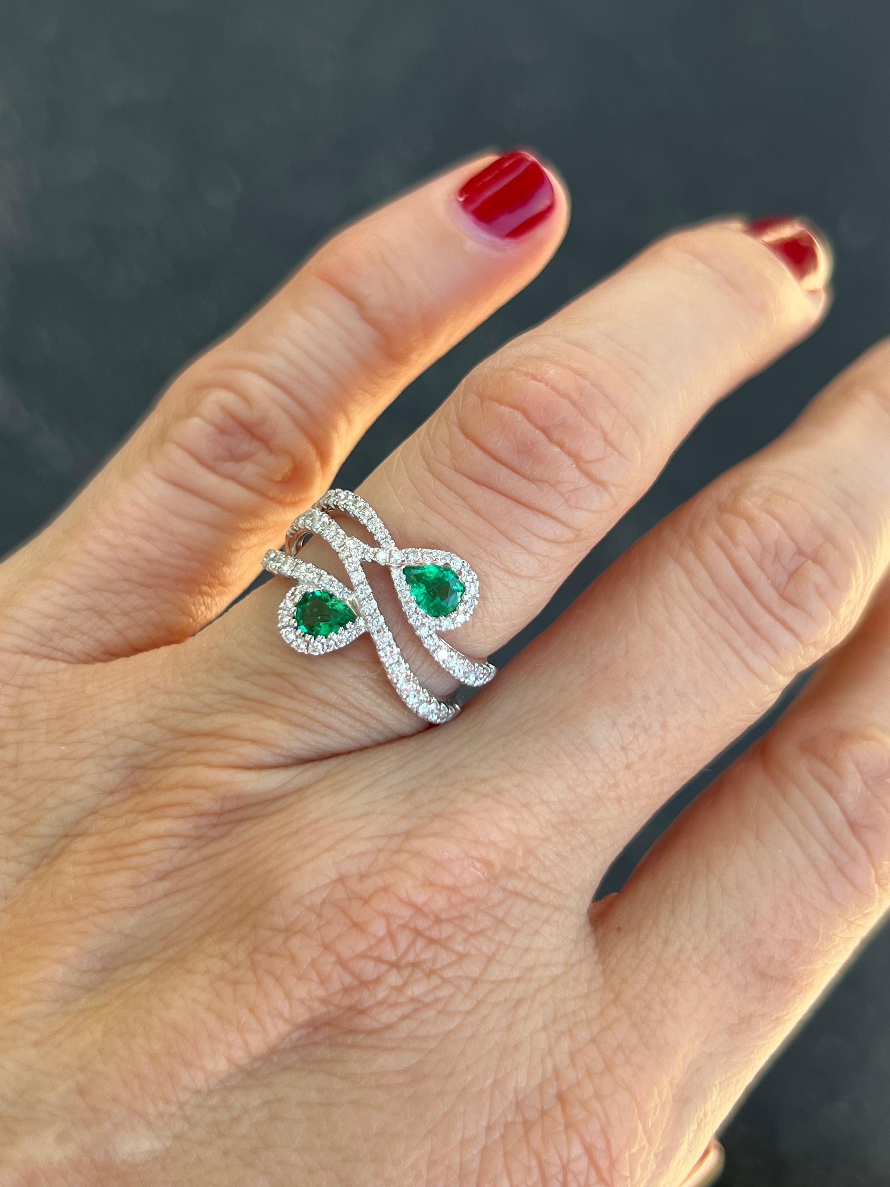 Contemporary Pear Shape Emerald and Diamond Ring Band For Sale