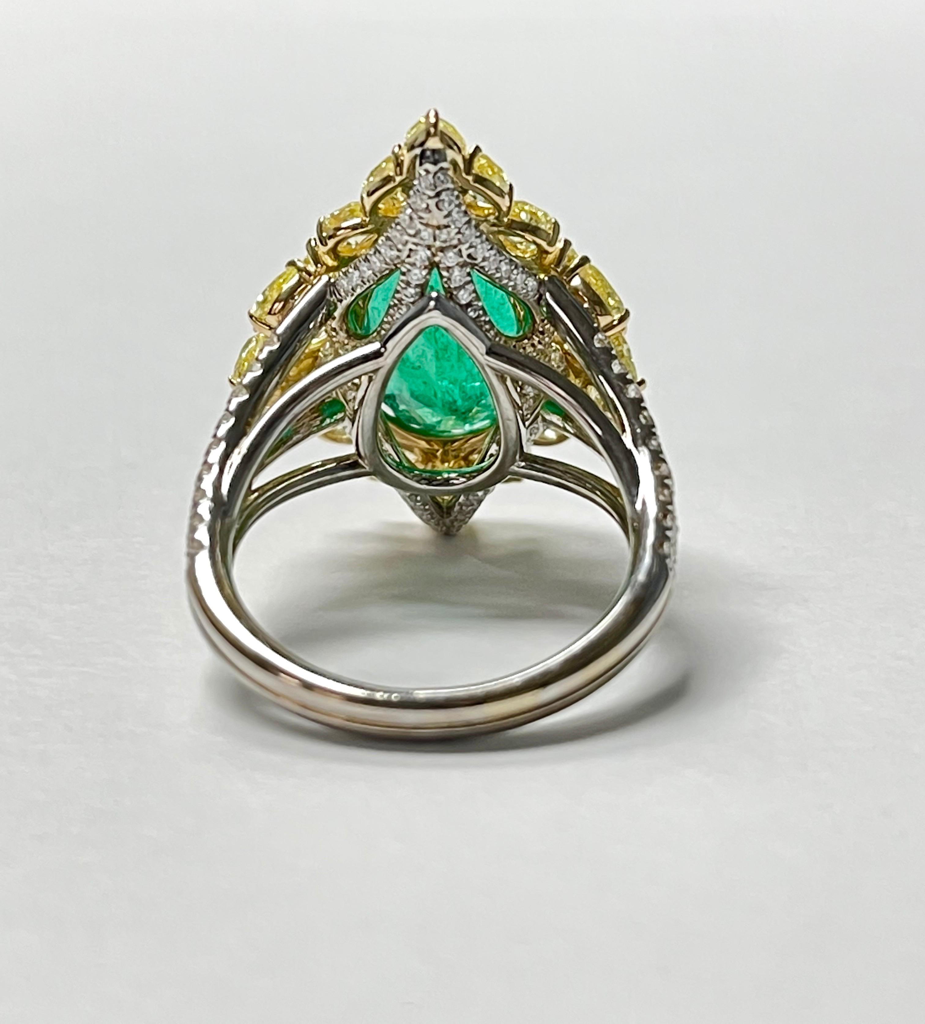 Pear Shape Emerald and Yellow Diamond Engagement Ring in Yellow and White Gold For Sale 1