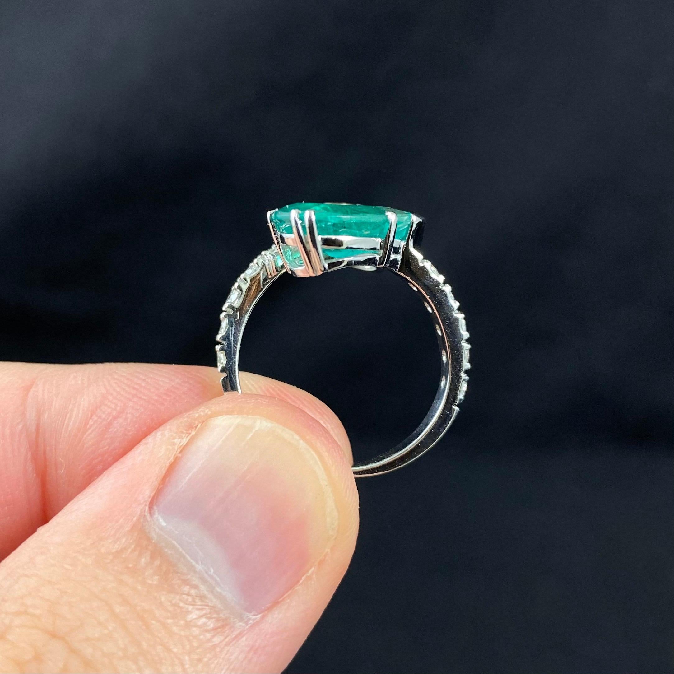 Pear Shape Emerald Diamond Toi Et Moi Crossover Engagement Ring White Gold 2000s 5