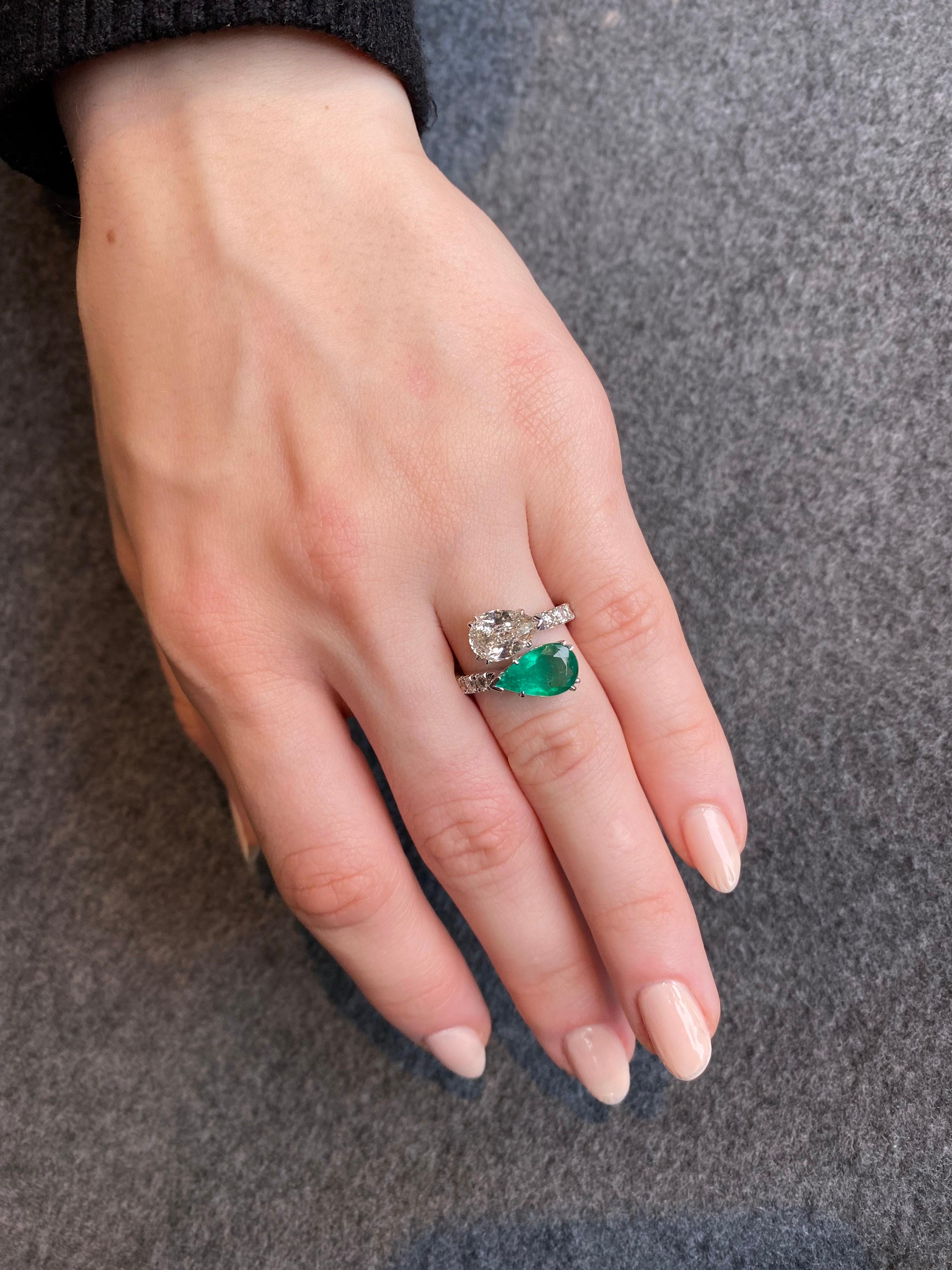 Contemporary Pear Shape Emerald Diamond Toi Et Moi Crossover Engagement Ring White Gold 2000s