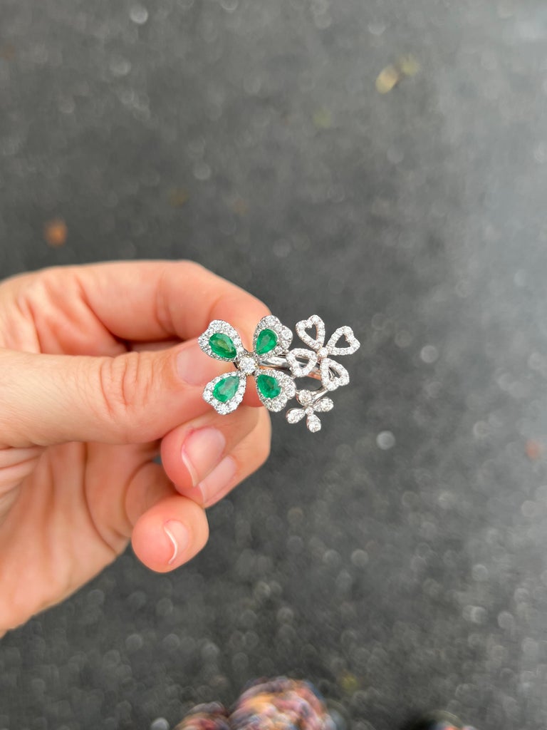 Pear Shape Emerald Flower Ring with Diamonds For Sale at 1stDibs