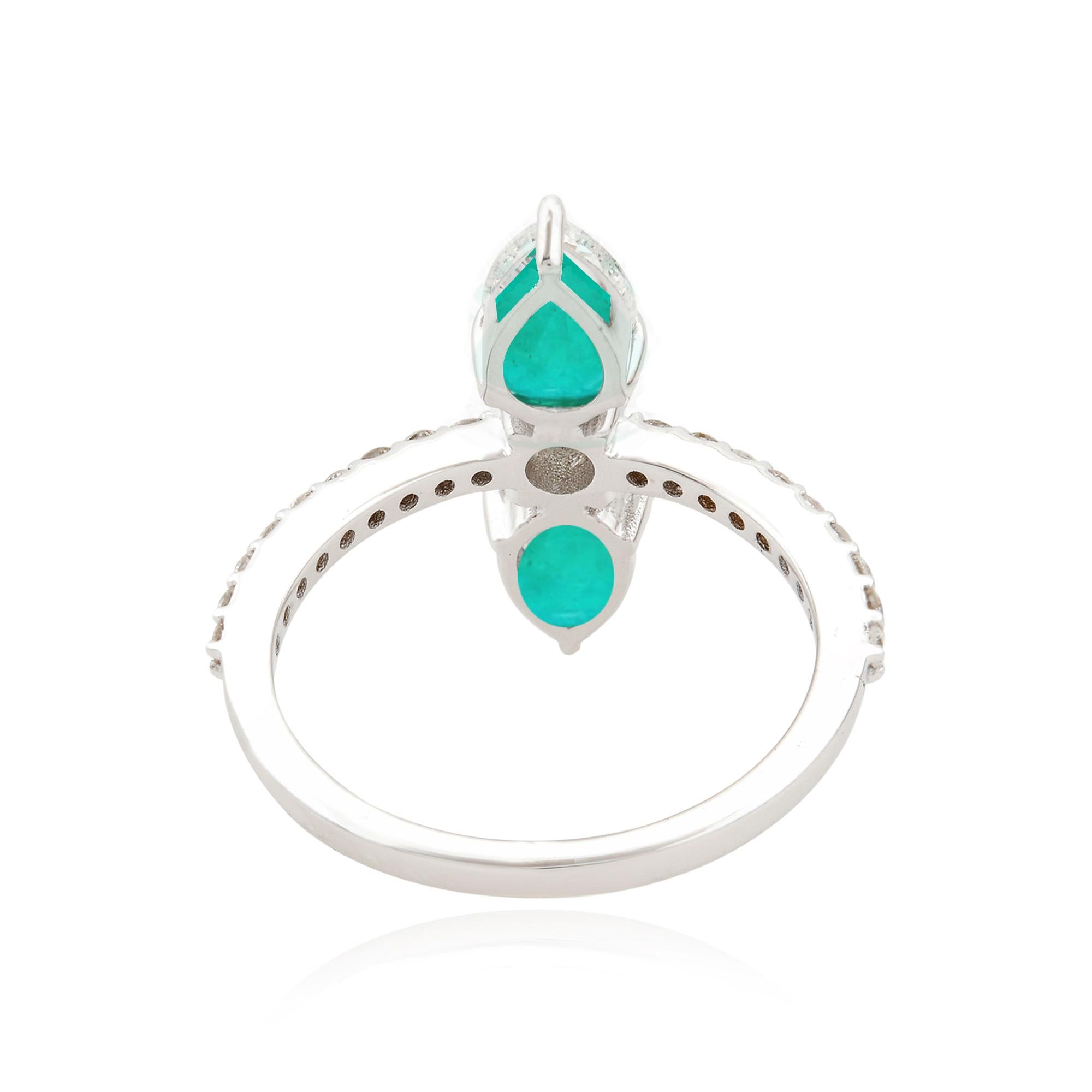 Pear Cut Pear Shape Emerald Gemstone Ring Diamond 18 Karat White Gold Handmade Jewelry For Sale