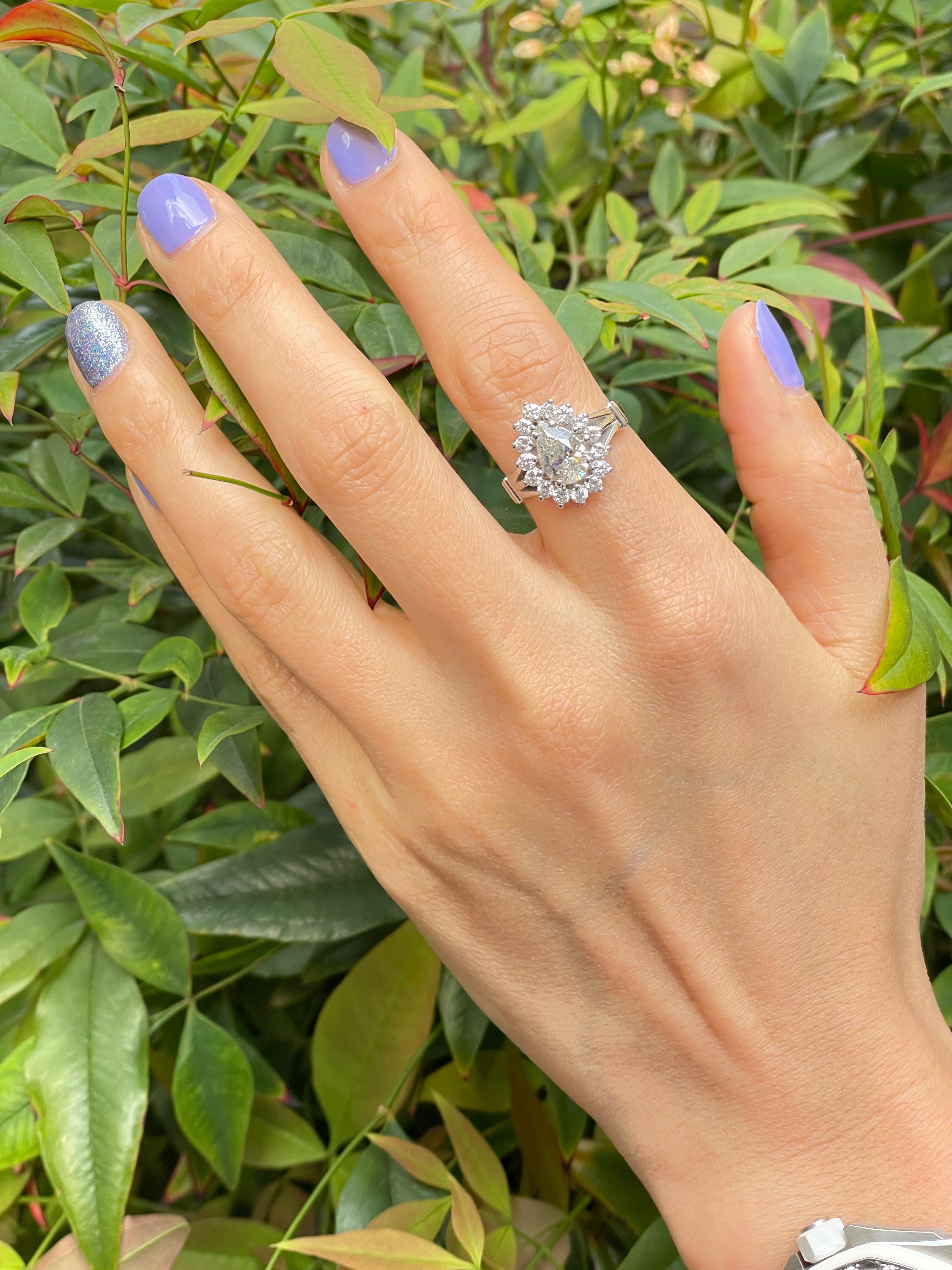 Pear Shape Engagement Diamond Ring 1.20 Carat For Sale 2