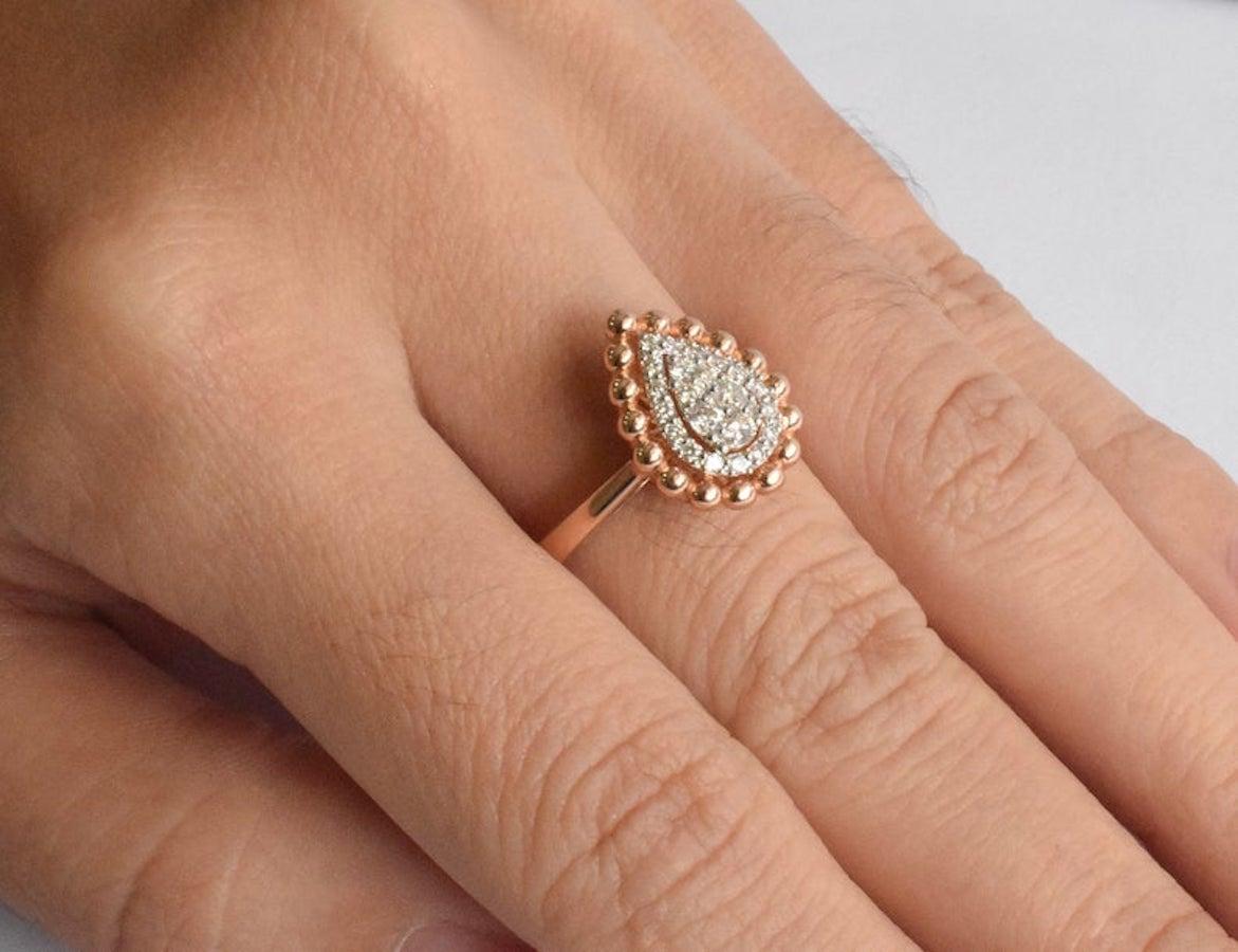 pear shaped engagement ring rose gold