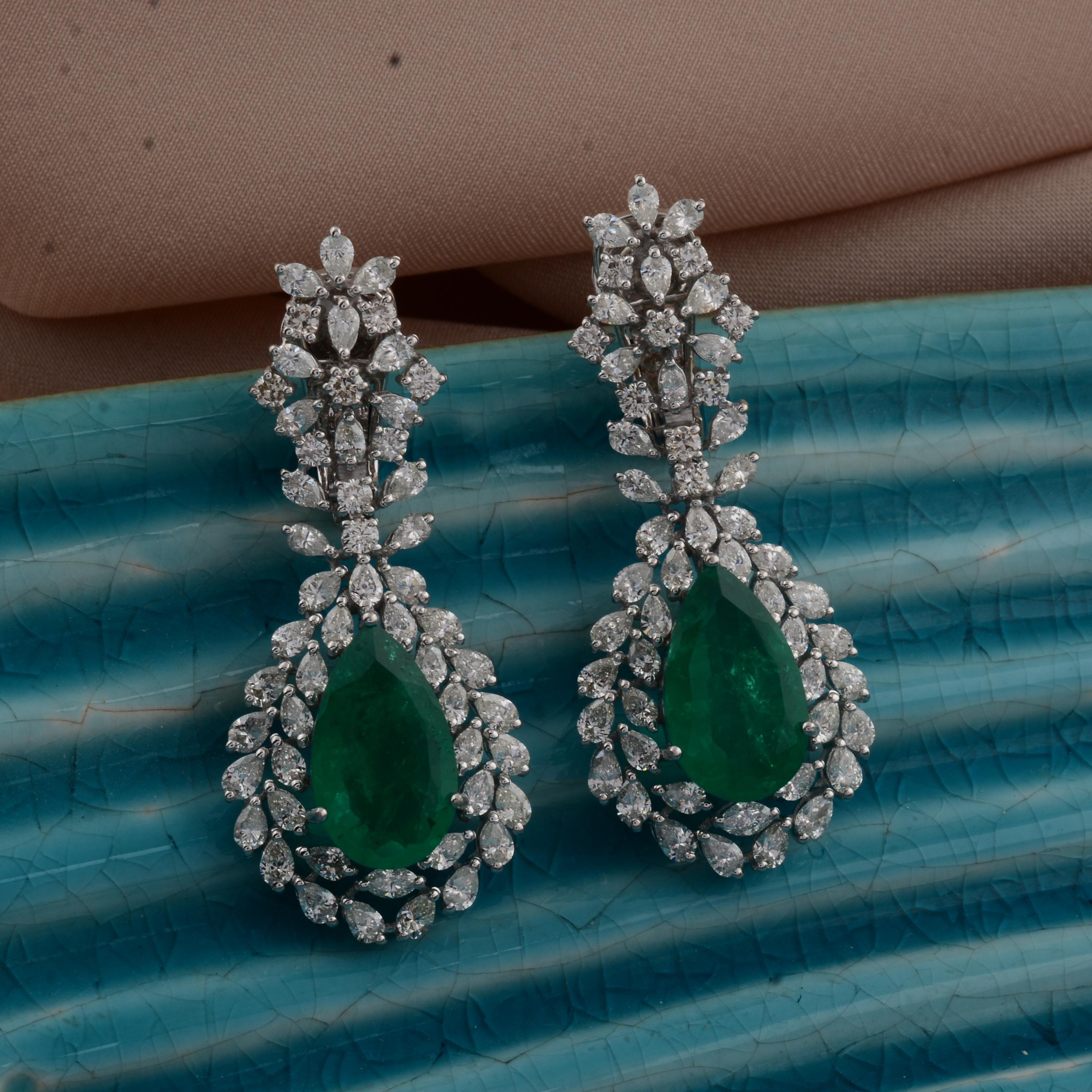 Pear Cut Pear Shape Green Gemstone Dangle Earrings Diamond 18 Karat White Gold Jewelry For Sale