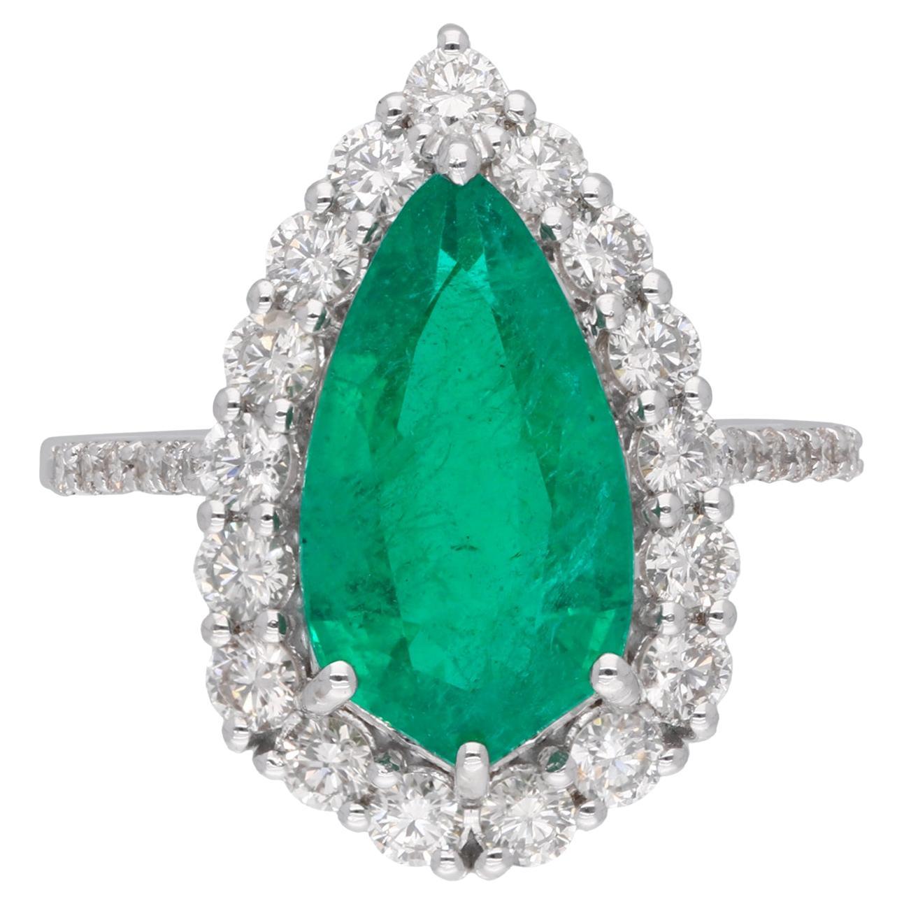 Pear Shape Natural Emerald Gemstone Cocktail Ring Diamond 14 Karat White Gold For Sale