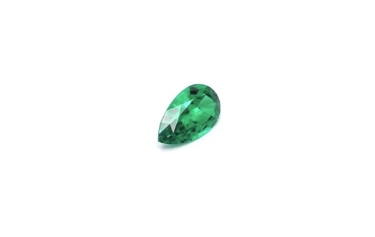 Modern Pear Shape No Oil Emerald from Russia Loose Gemstone 0.39 Carat Weight For Sale