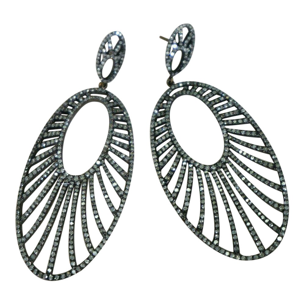 Boucles d'oreilles chandelier en or 14k et argent 925 avec diamants pavés en forme de poire