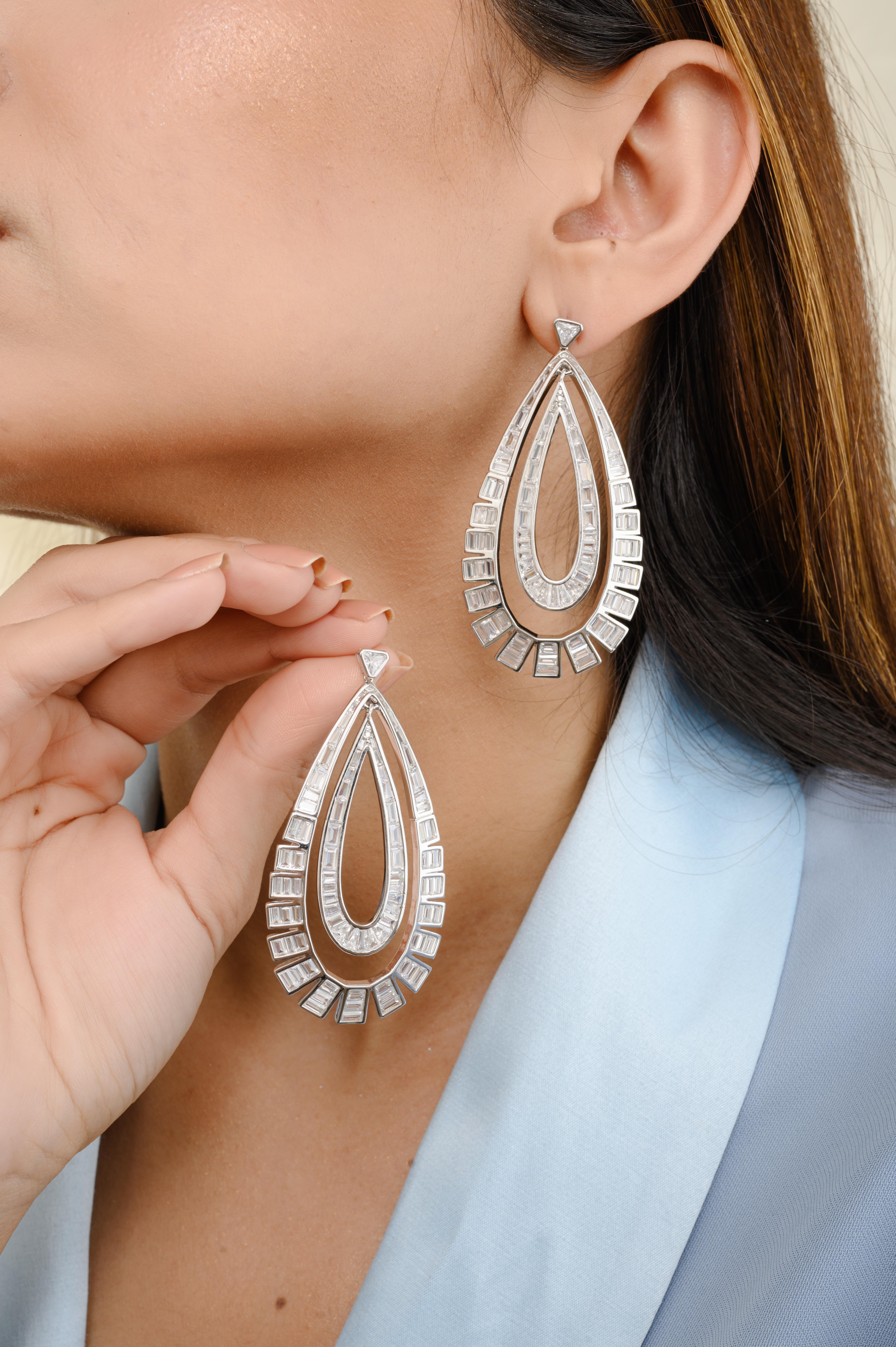 Pear Cut Pear Shape Rhinestone Double Layered Dangler Silver Earrings Gift for Engagement For Sale