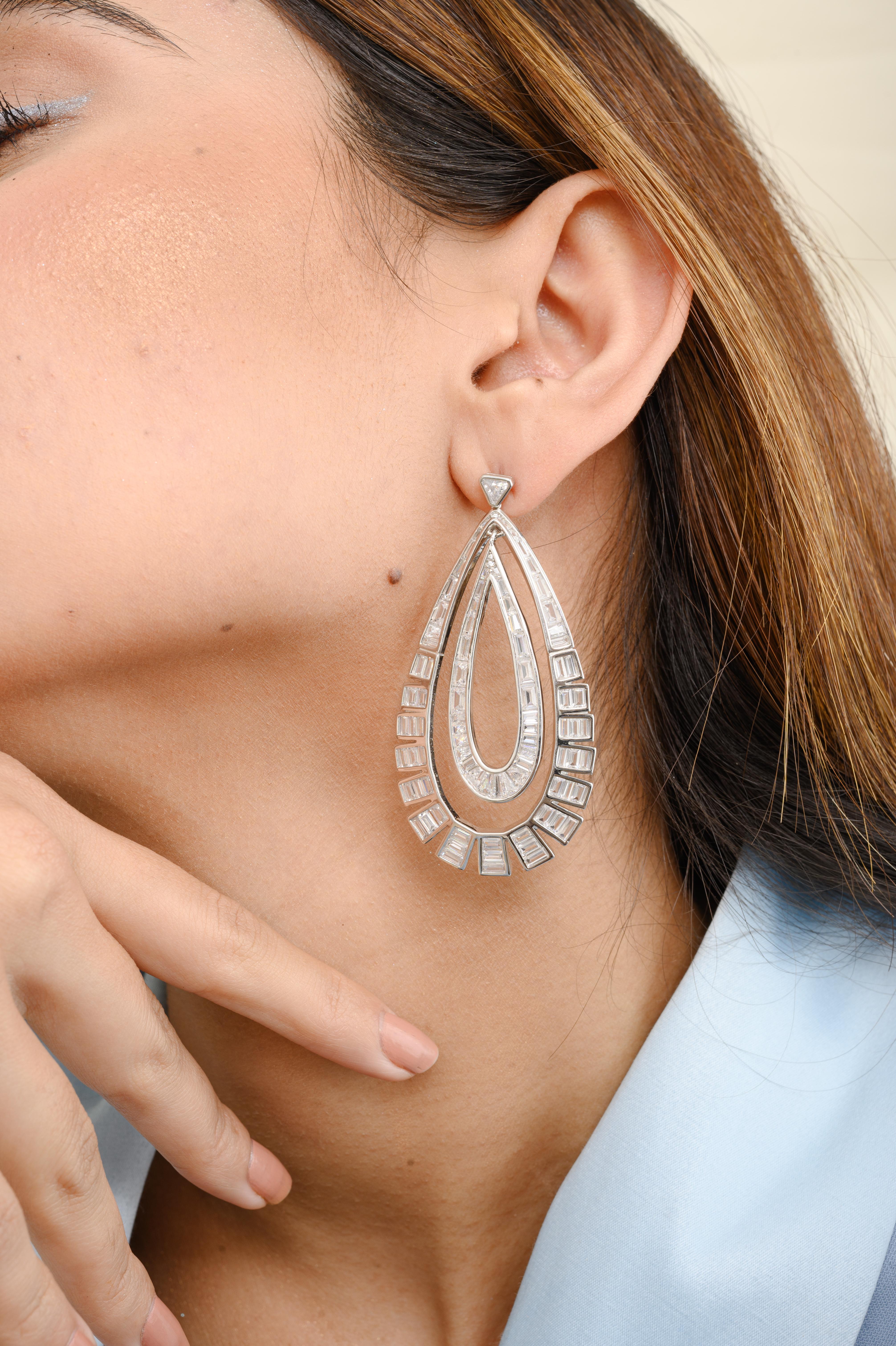 Women's Pear Shape Rhinestone Double Layered Dangler Silver Earrings Gift for Engagement For Sale