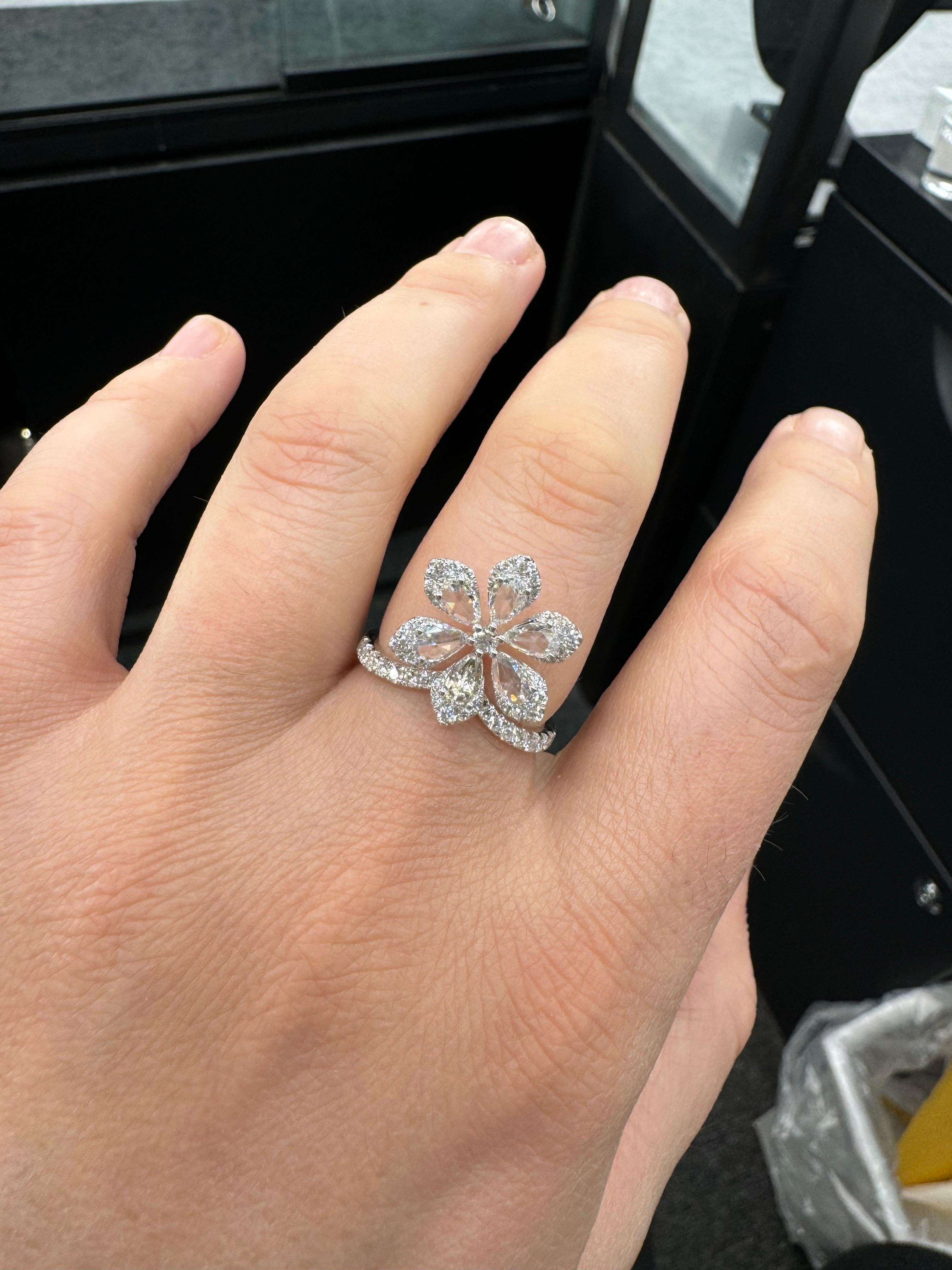 Blumen-Cocktailring in Birnenform mit Diamant im Rosenschliff 1,18 Karat 18KT F-G VS1-2 im Angebot 2