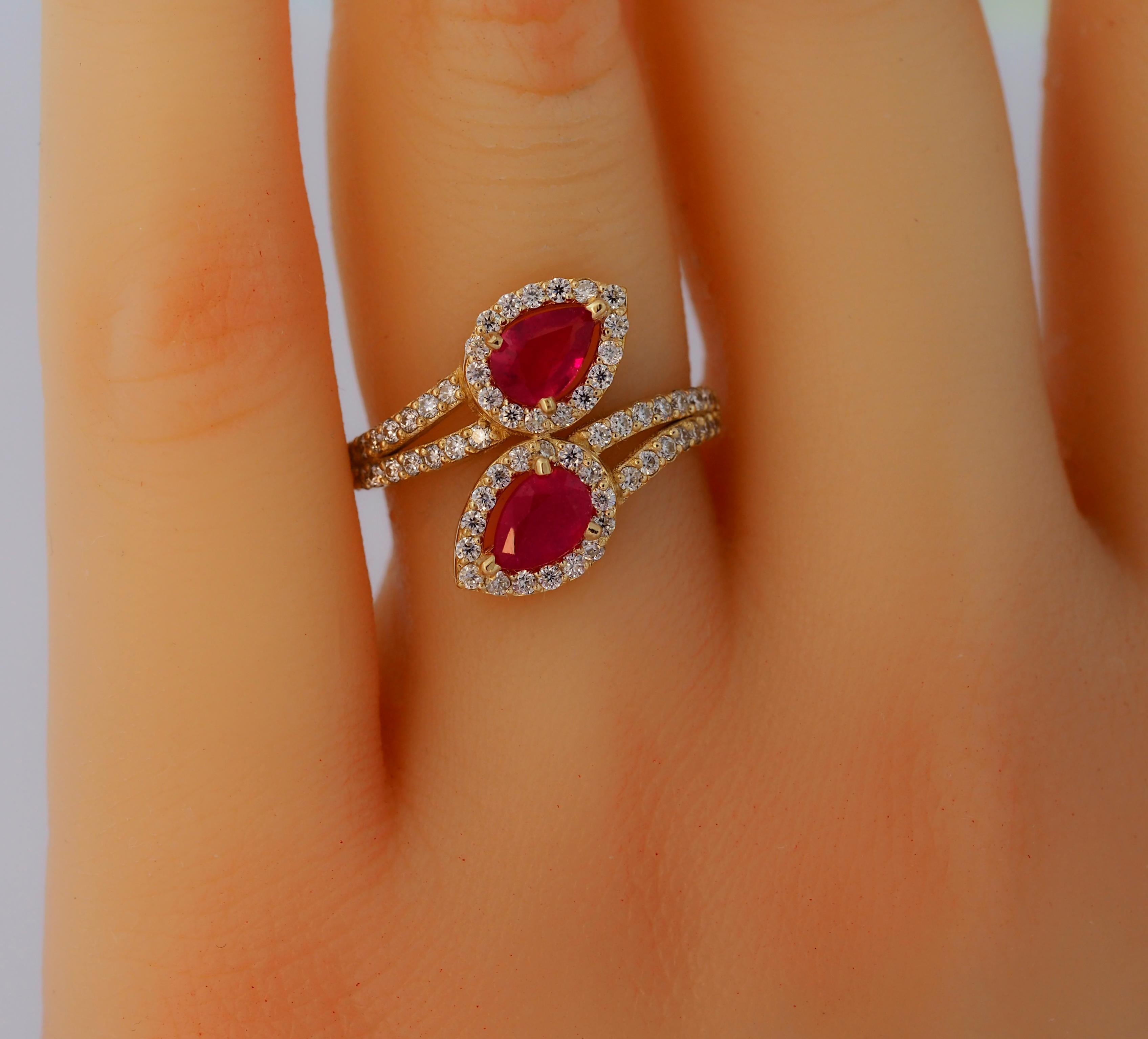 Im Angebot: Birnenform Rubine 14k Gold Ring. () 2