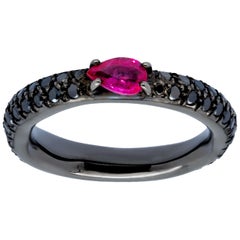 0.46 Carats Pear Shape Ruby on Black Diamonds Pavé d'Avossa Ring