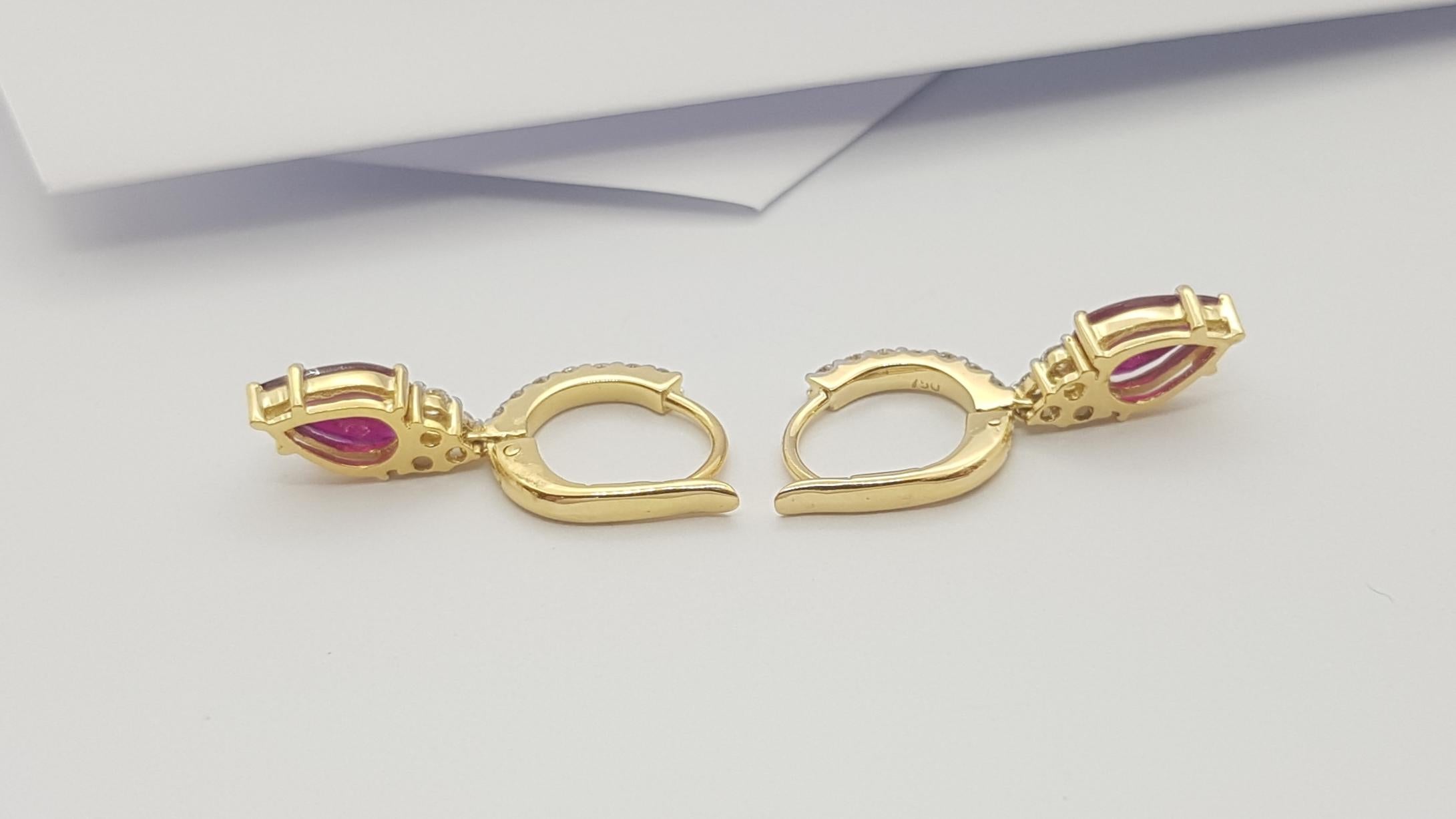 Pear Shape Ruby with Diamond Earrings Set in 18k Gold Settings For Sale 2