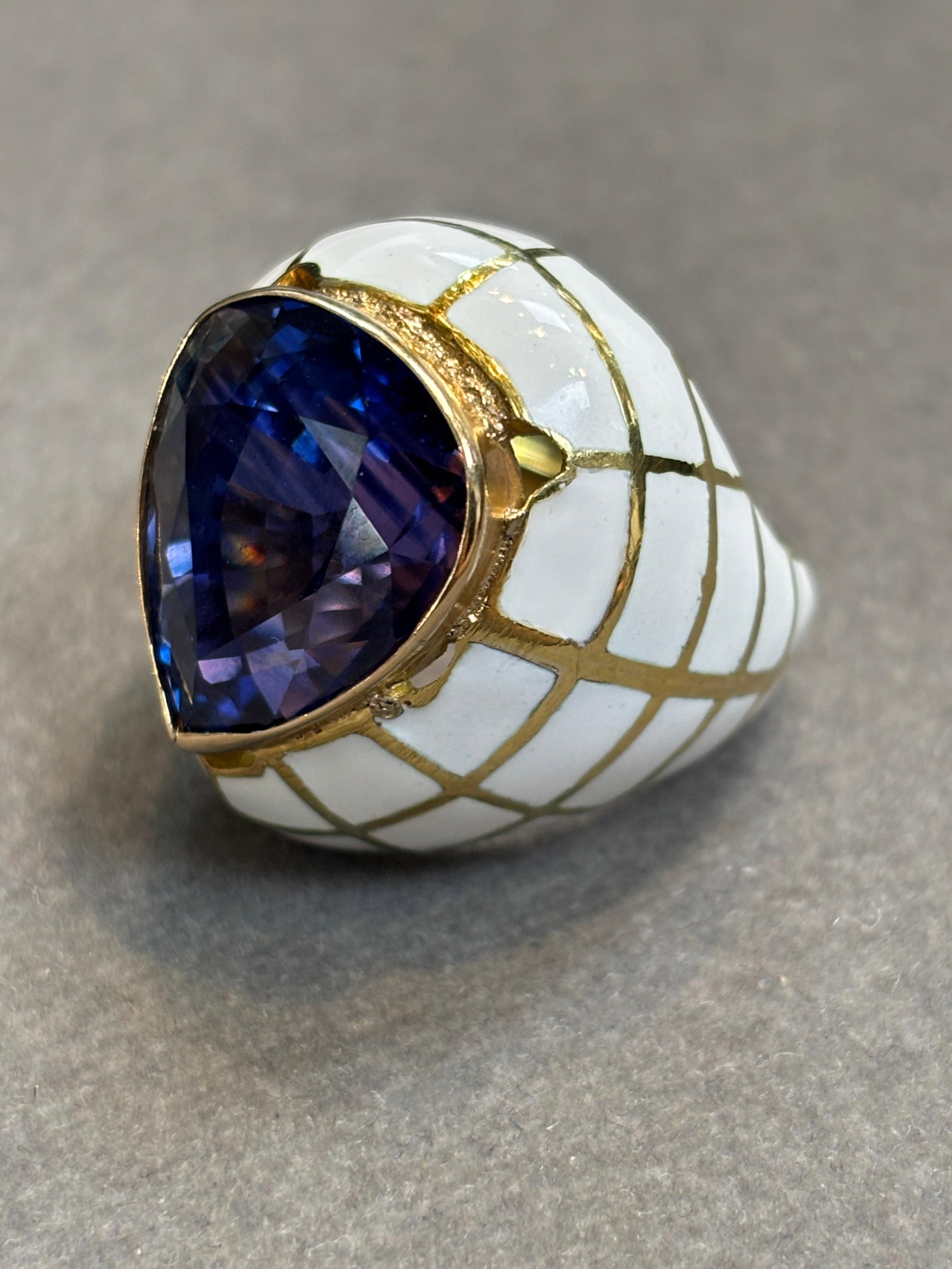 Pear Shape Sapphire and Enamel Ring In Excellent Condition For Sale In New York, NY