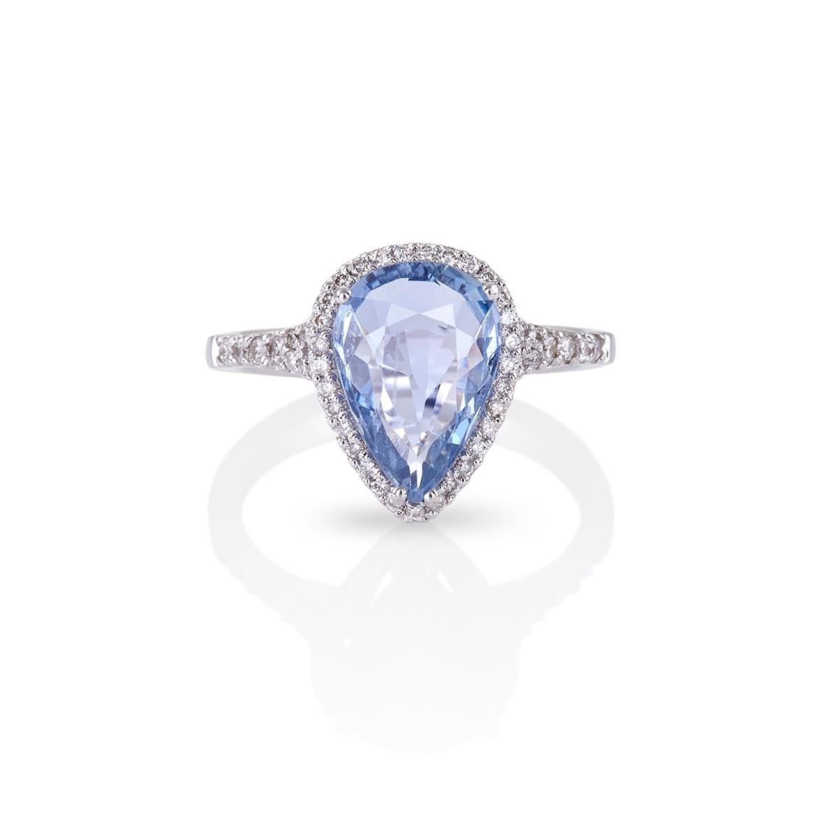 For Sale:  Pear Shape Very Peri Sapphire Ring in 18kt White Gold with Diamonds Halo  3