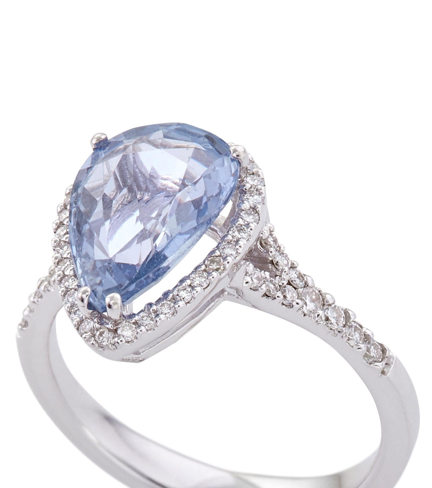For Sale:  Pear Shape Very Peri Sapphire Ring in 18kt White Gold with Diamonds Halo  4