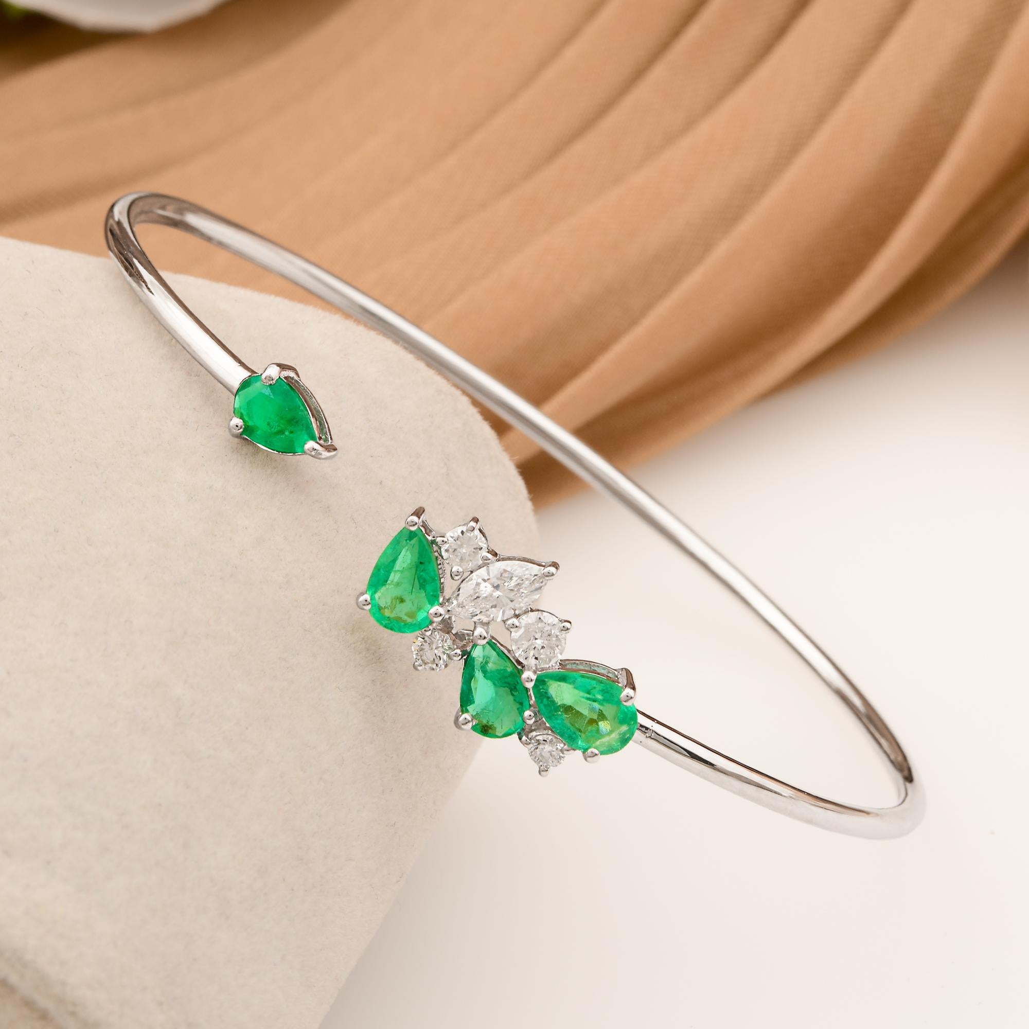 Modern Pear Shape Natural Emerald Cuff Bangle Bracelet Diamond 18k White Gold Jewelry For Sale