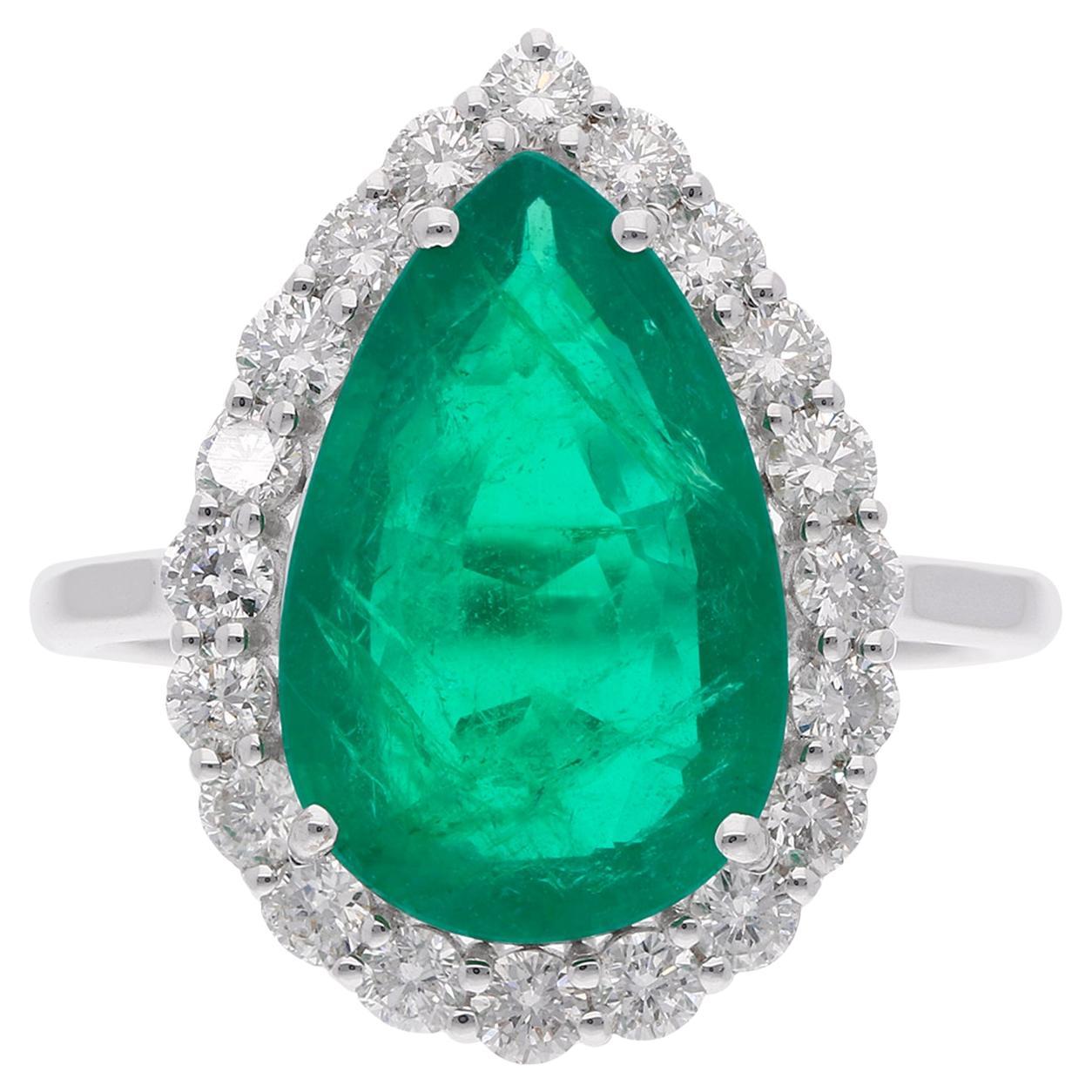 Pear Shape Natural Emerald Gemstone Cocktail Ring Diamond 18 Karat White Gold