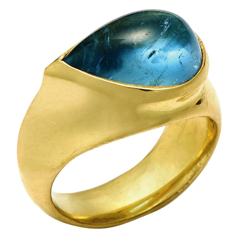 Susan Lister Locke Pear-Shaped 6.29 Carat Aquamarine Ring Set in 18 Karat Gold For Sale