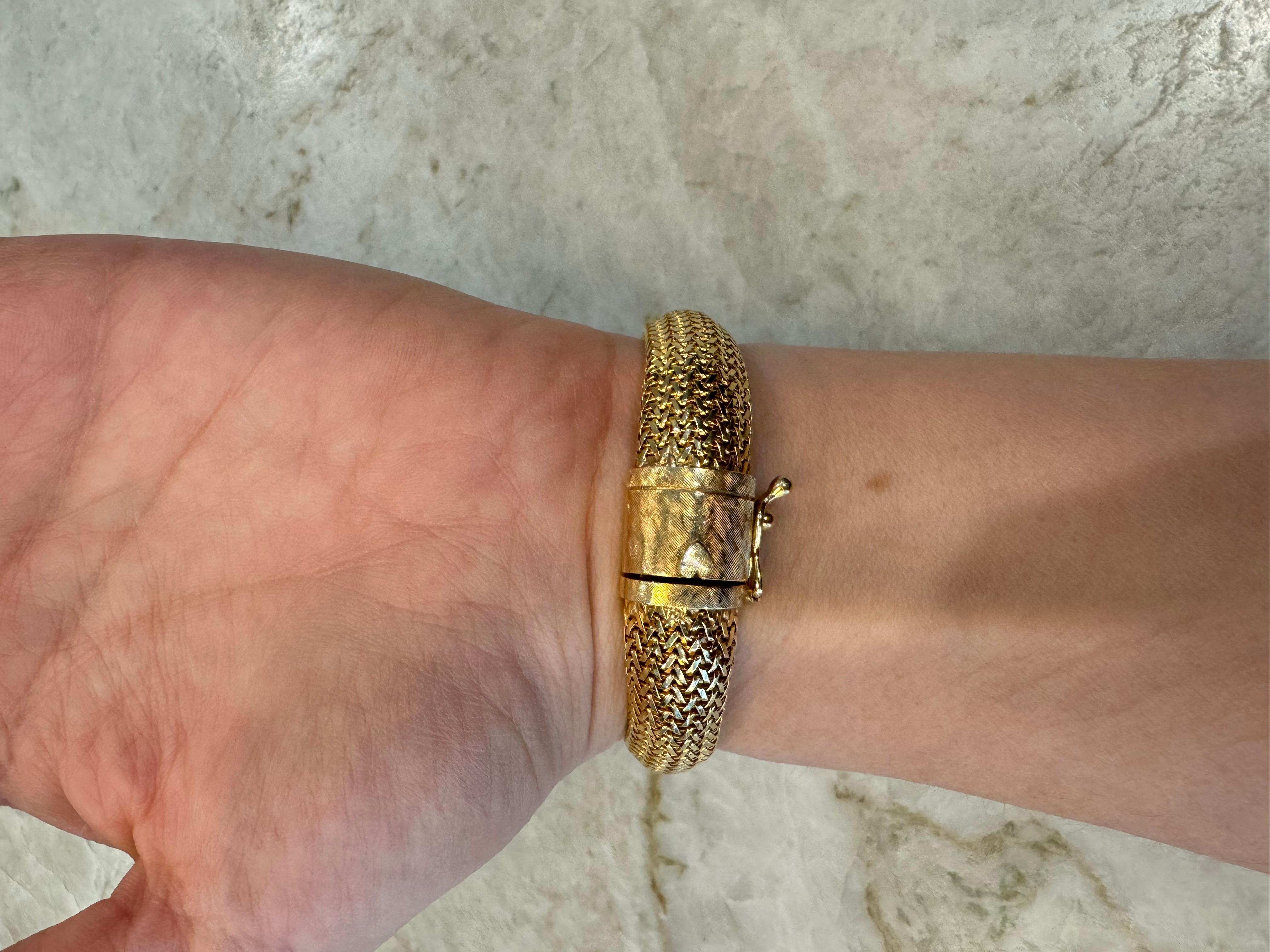 Bracelet en or jaune 14K avec améthyste en forme de poire en vente 1