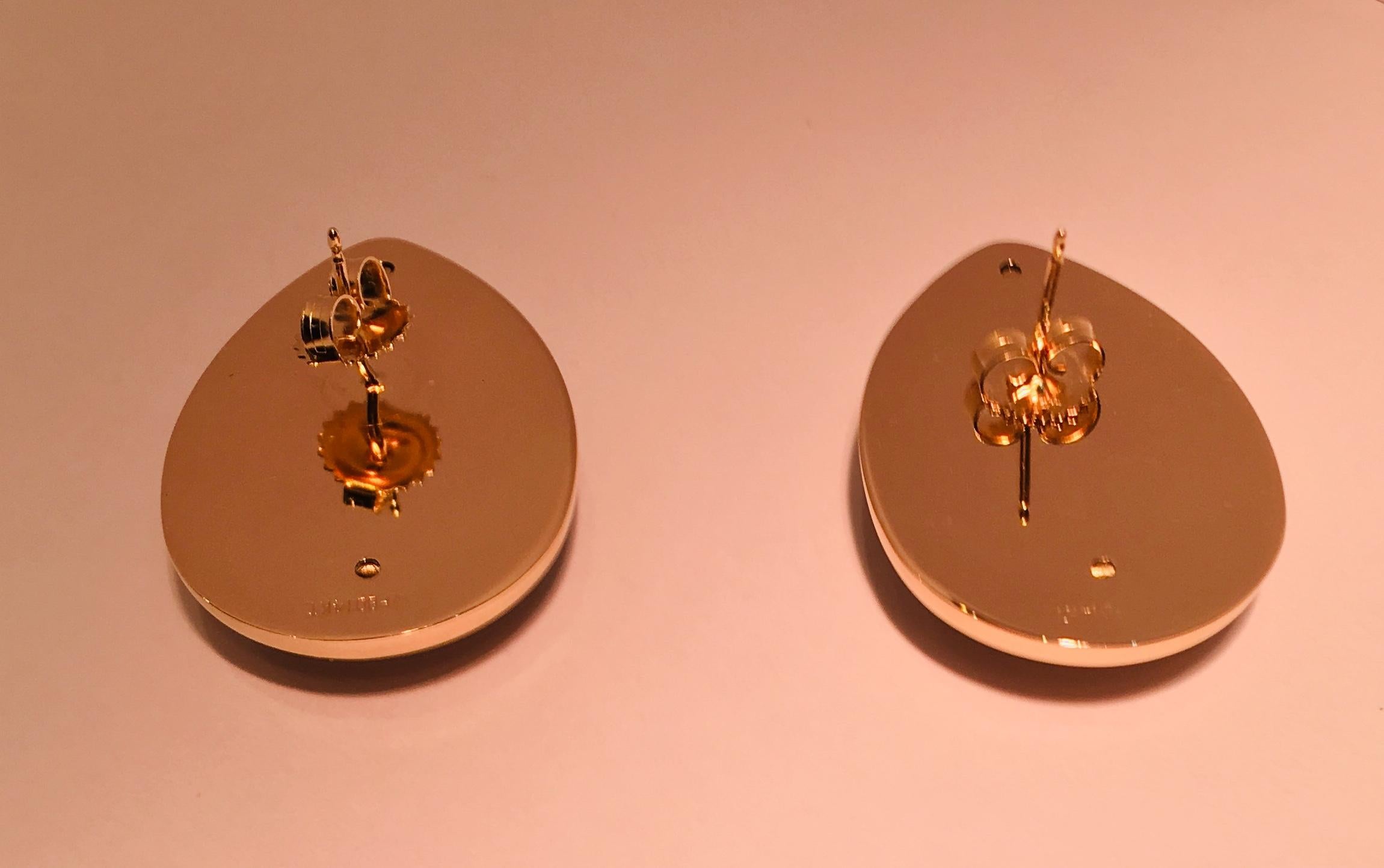 Pear Shaped Black Onyx 14 Karat Yellow Gold Earrings Peter Brams Designs 1