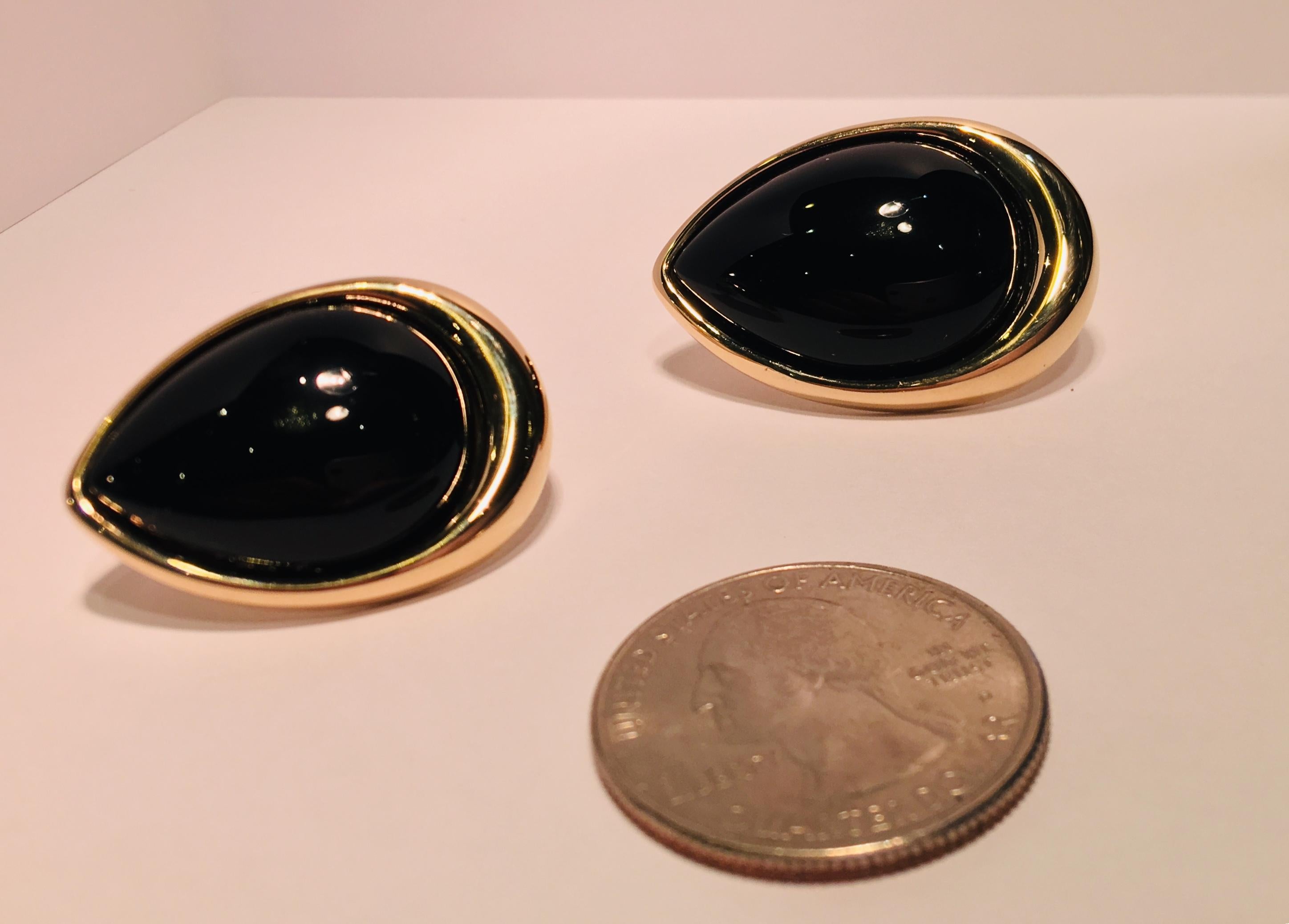 Women's Pear Shaped Black Onyx 14 Karat Yellow Gold Earrings Peter Brams Designs