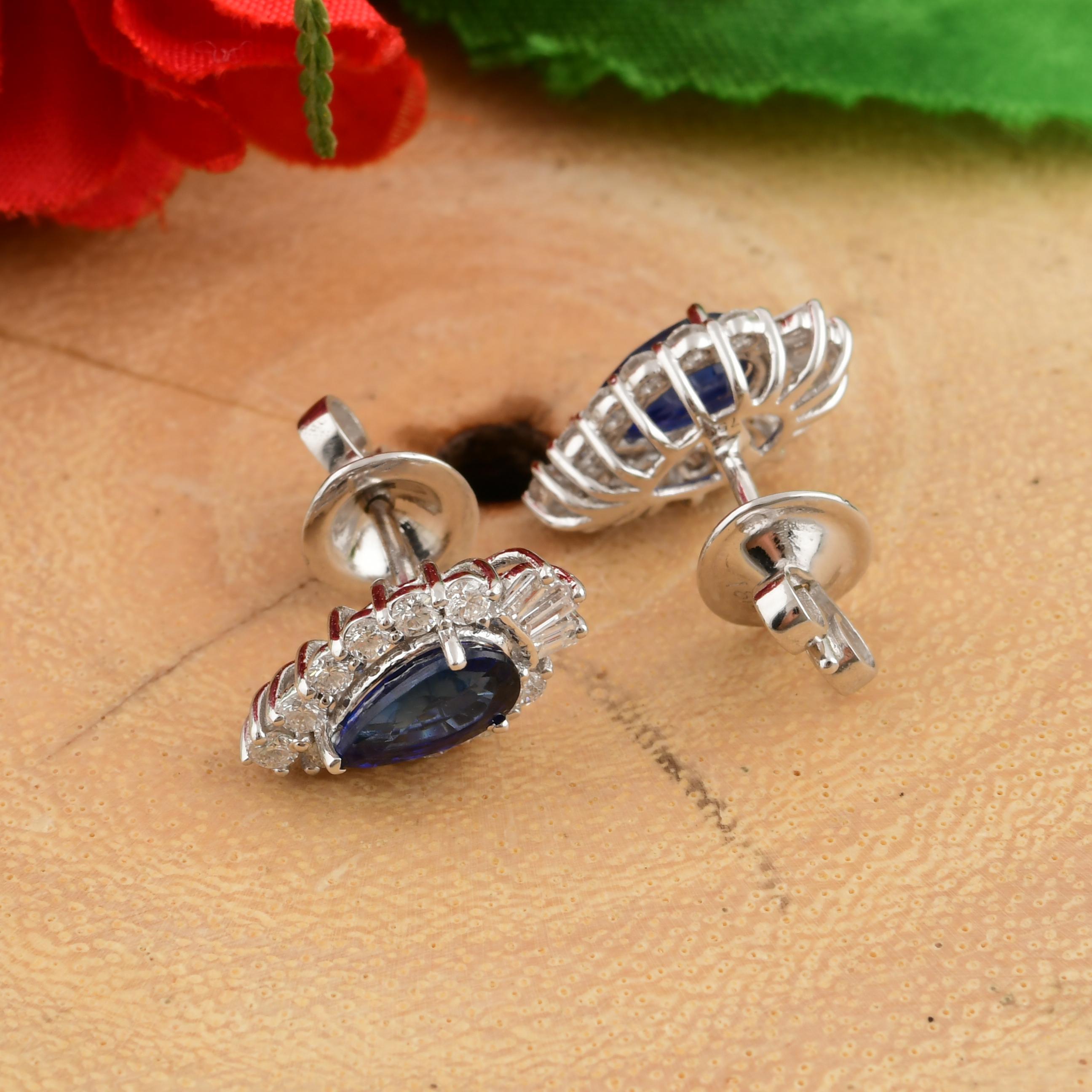 Pear Cut Pear Shaped Blue Sapphire Minimal Stud Earrings Halo Diamonds 18k White Gold For Sale