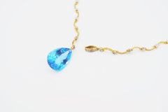 Pear-Shaped Blue Topaz Drop Alternating Wavy Diamond 18k Gold Lariat Necklace