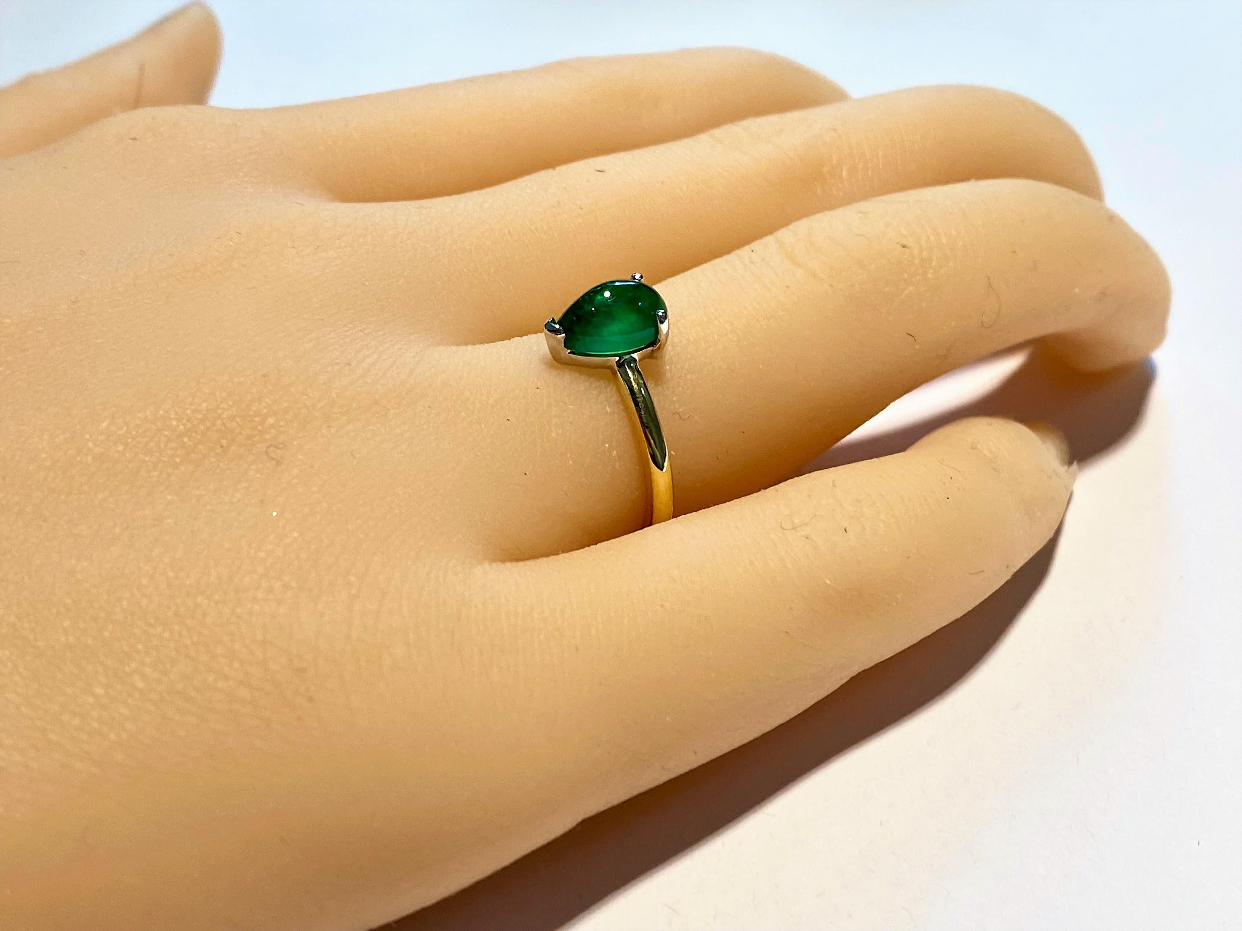 Pear Shaped Cabochon Emerald Solitaire Yellow Gold Cocktail Ring 2