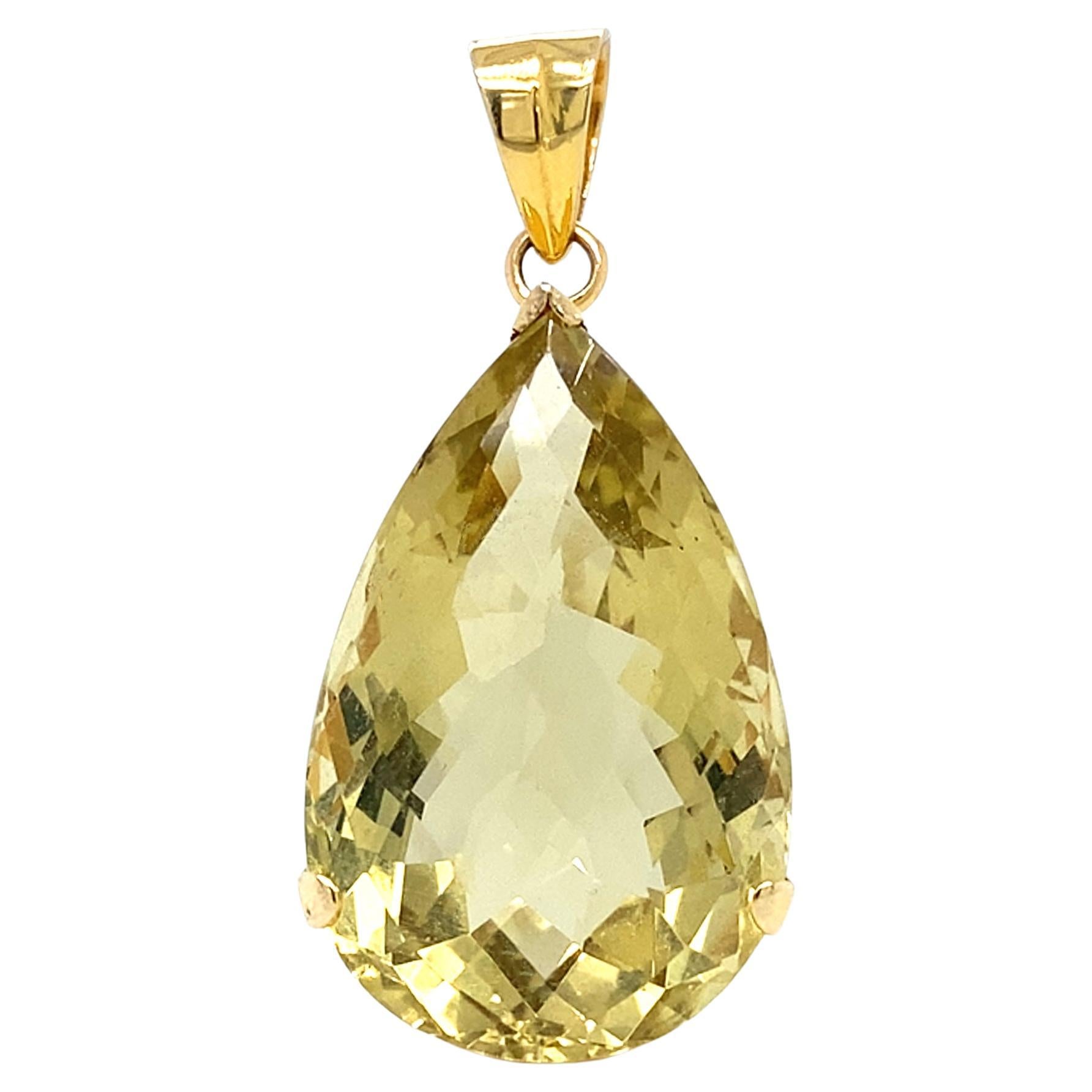 Pendentif Scapolite en or jaune 14 carats en forme de poire
