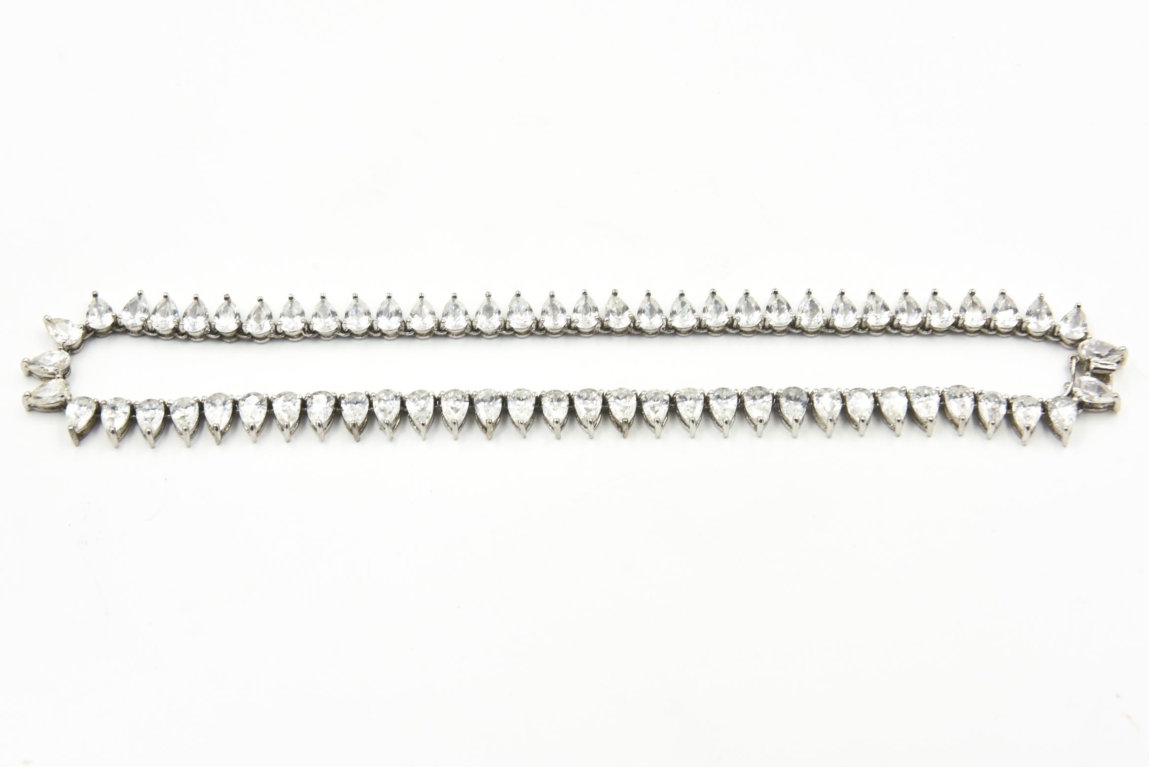 Collana a forma di pera con zirconia cubica in argento Sterling Tennis Line in vendita 2