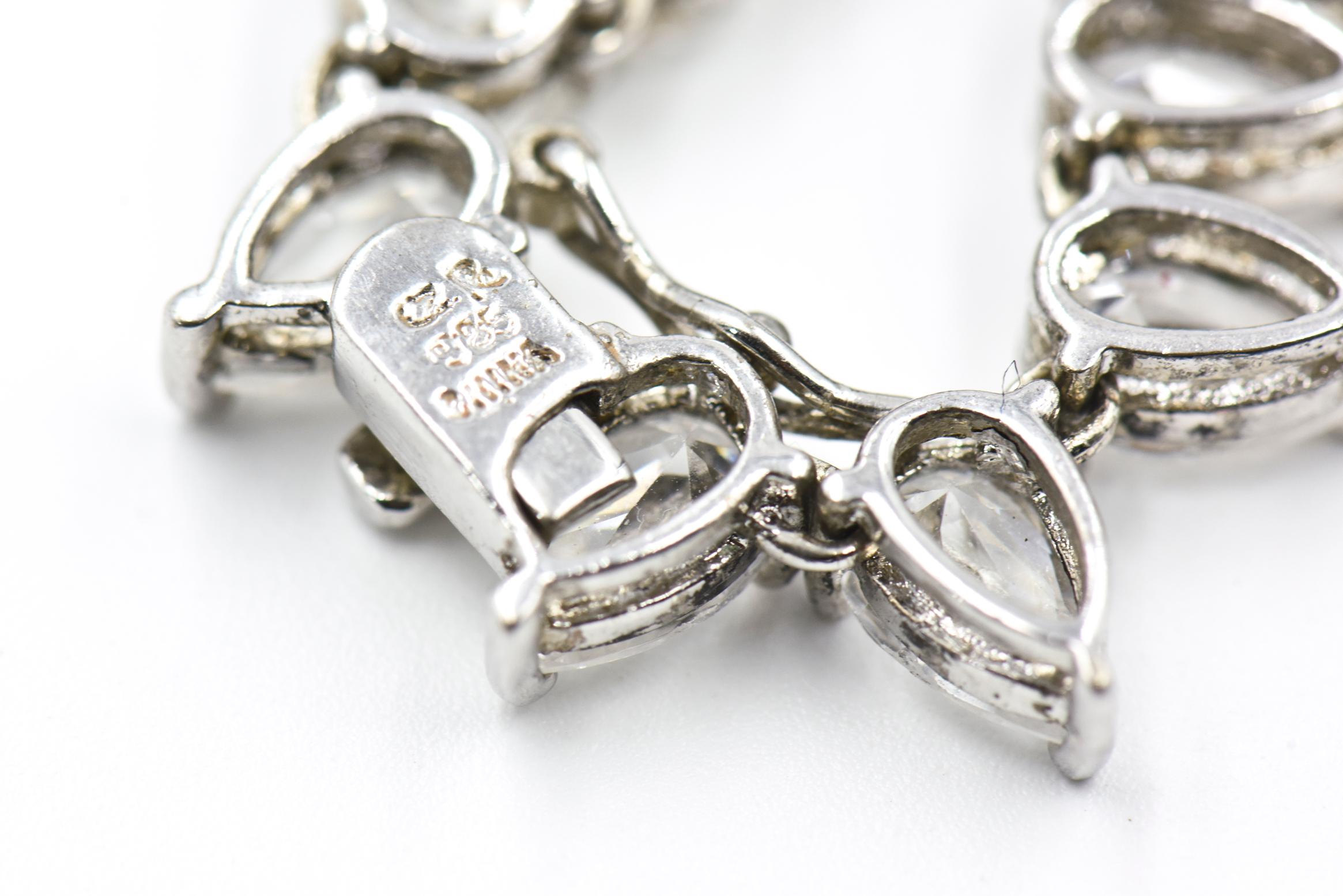 Statement-Halskette mit birnenförmigem kubistischem Zirkon aus CZ-Sterlingsilber im Angebot 4