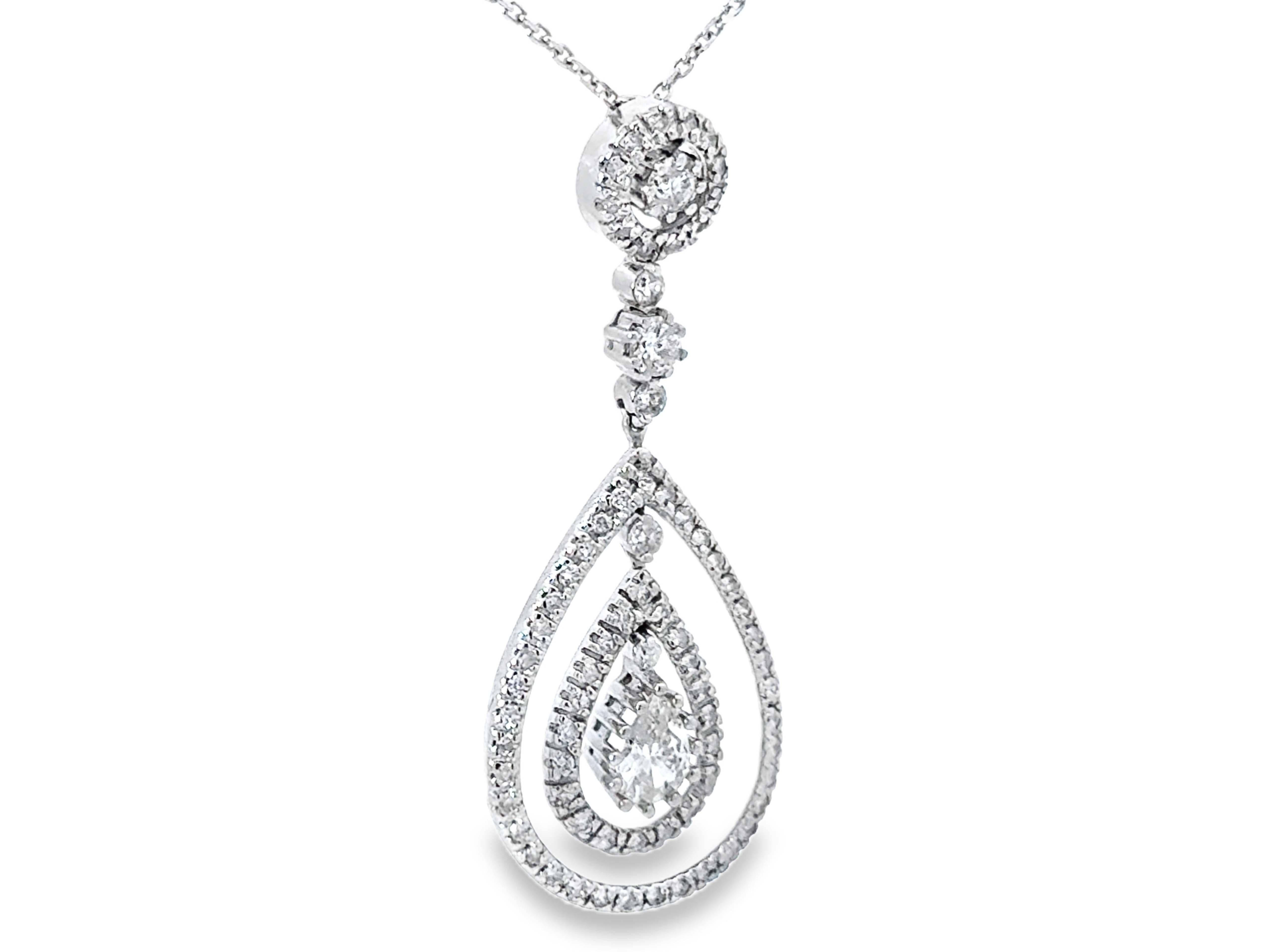 Moderno Collana a goccia con diamante a forma di pera e aureola in oro bianco 14k in vendita