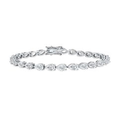 Pulsera de tenis de oro blanco de 18 quilates con diamantes en forma de pera