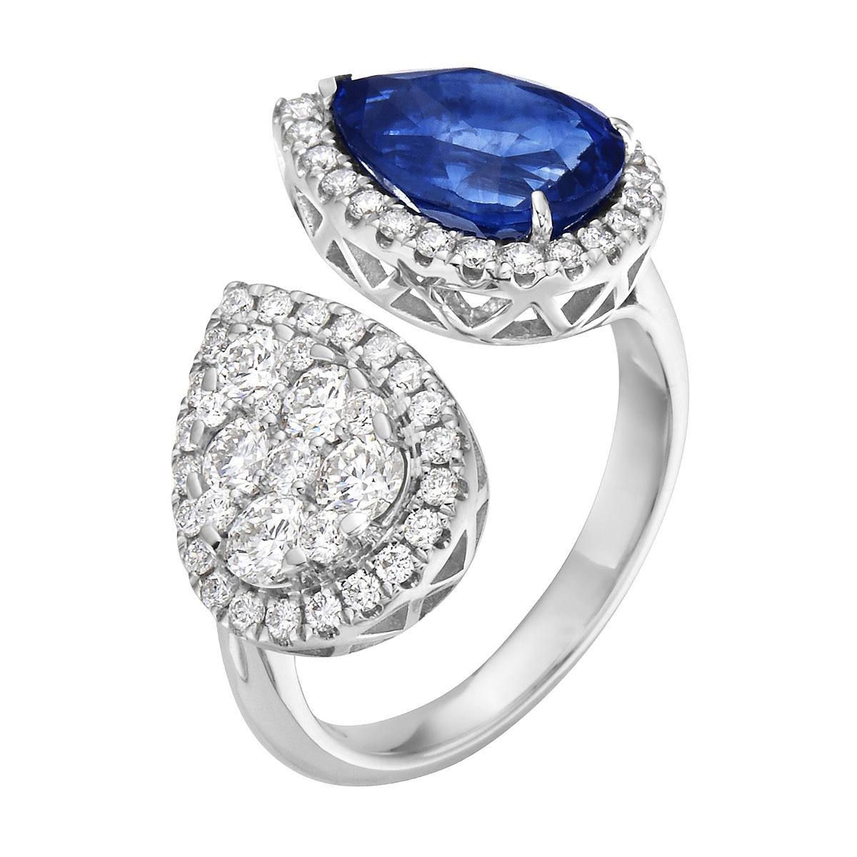 With this exquisite diamond and sapphire ring, style and glamour are in the spotlight. This 18-karat diamond and sapphire ring is made from 6.9 grams of gold. This ring is adorned with VS2, G color diamonds, made out of 56 diamonds totaling 1.08