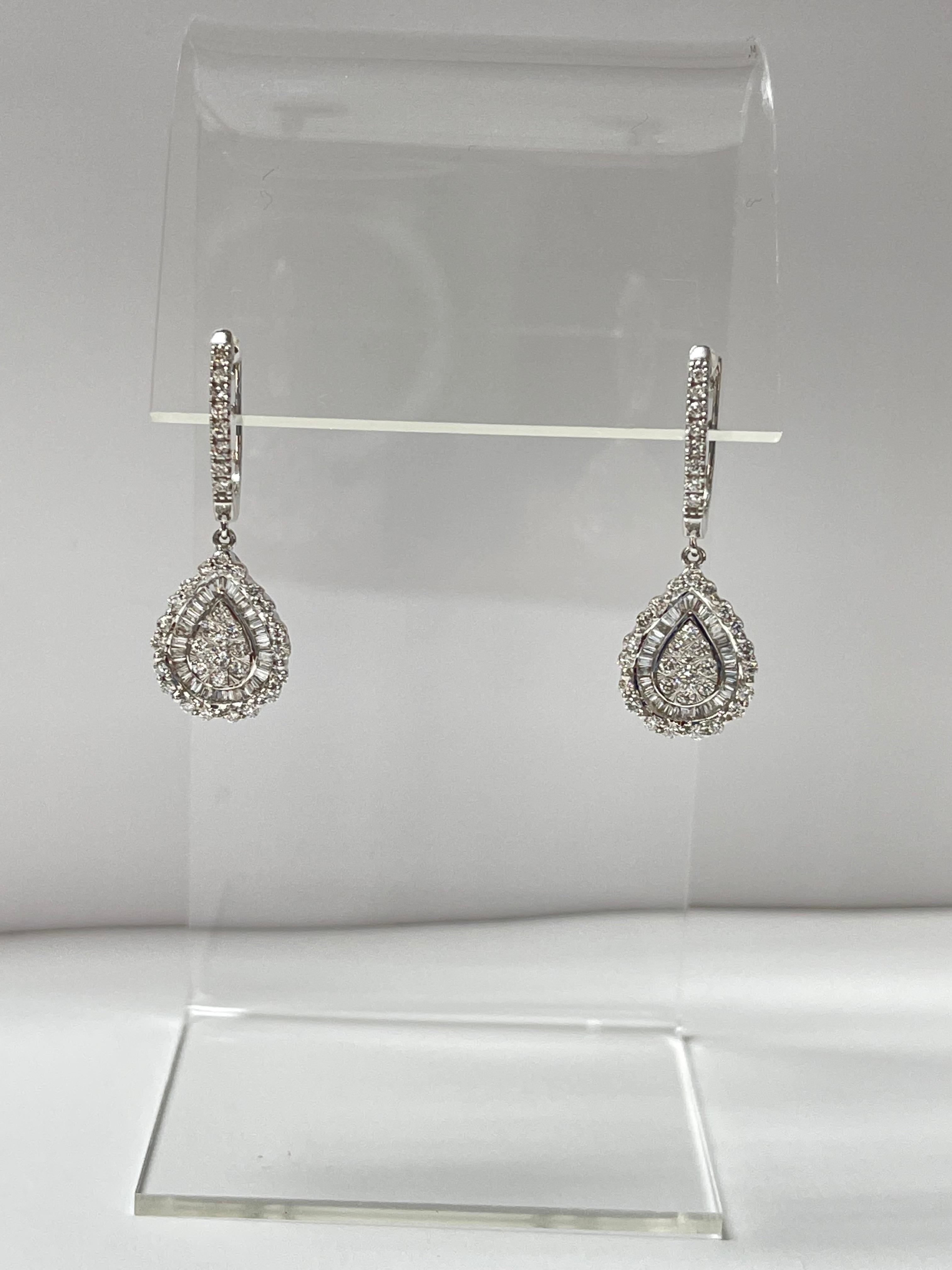 Women's Pear Shaped Diamond Cluster Dangle Earrings in White Gold For Sale