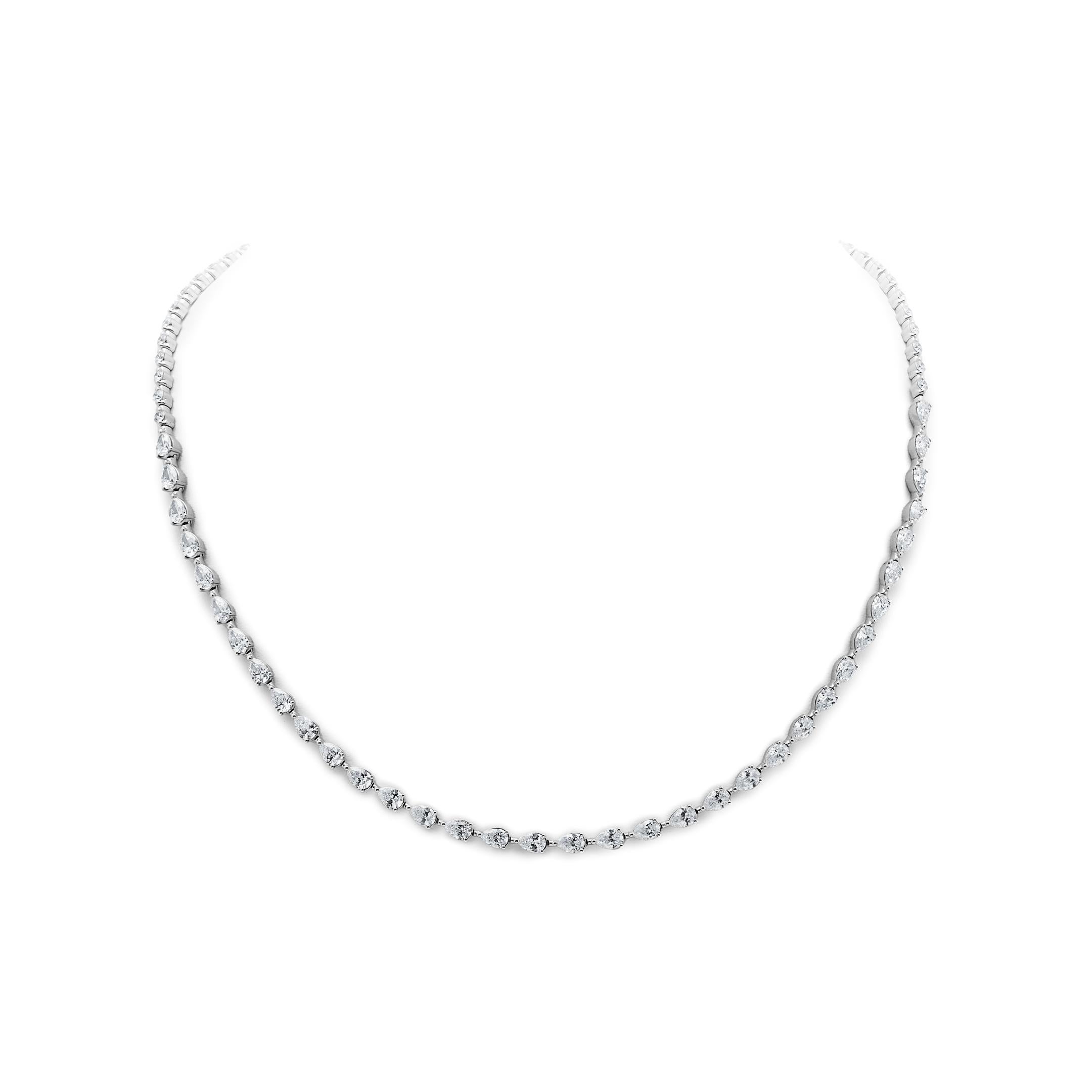 Pear-Shaped Diamond Riviére Tennis Necklace In New Condition For Sale In New York, NY