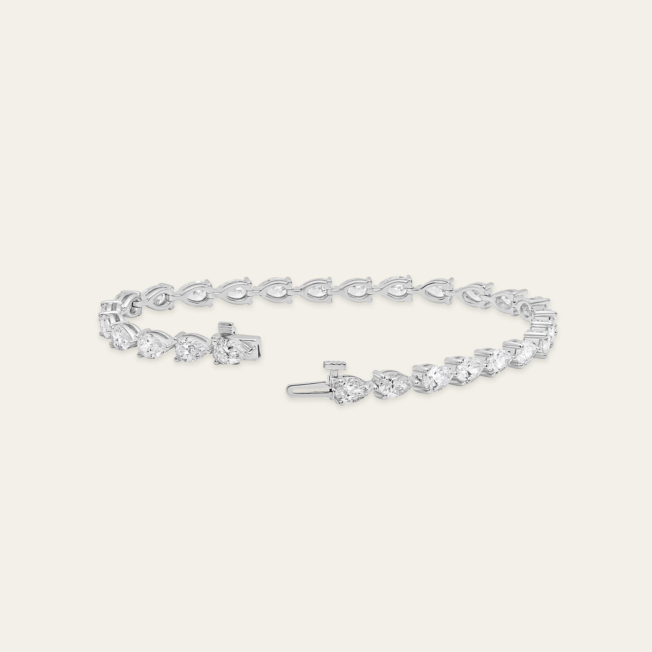 Pear Cut Esme 7 Carat Pear-Shaped Diamond Tennis Bracelet For Sale